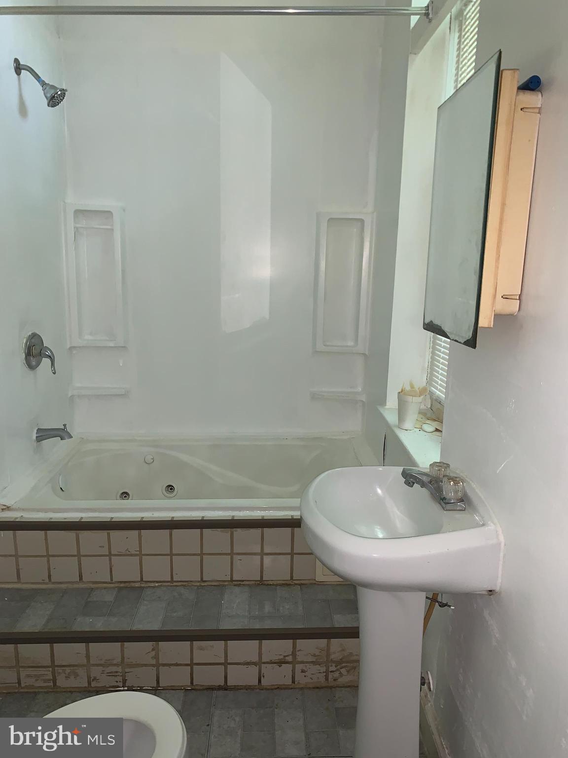 HARLEM PARK - Residential Income