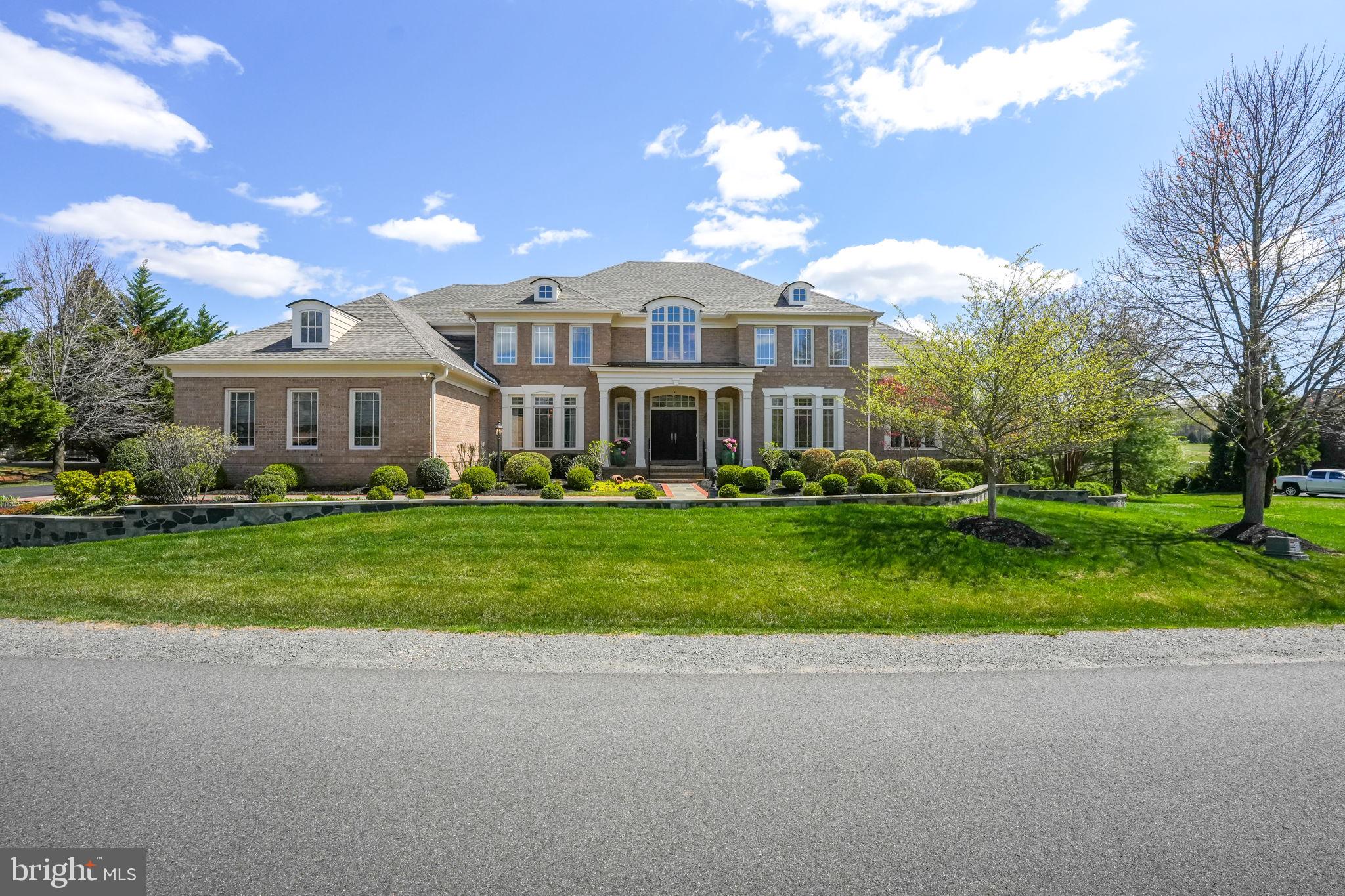 RED CEDAR WEST - Residential