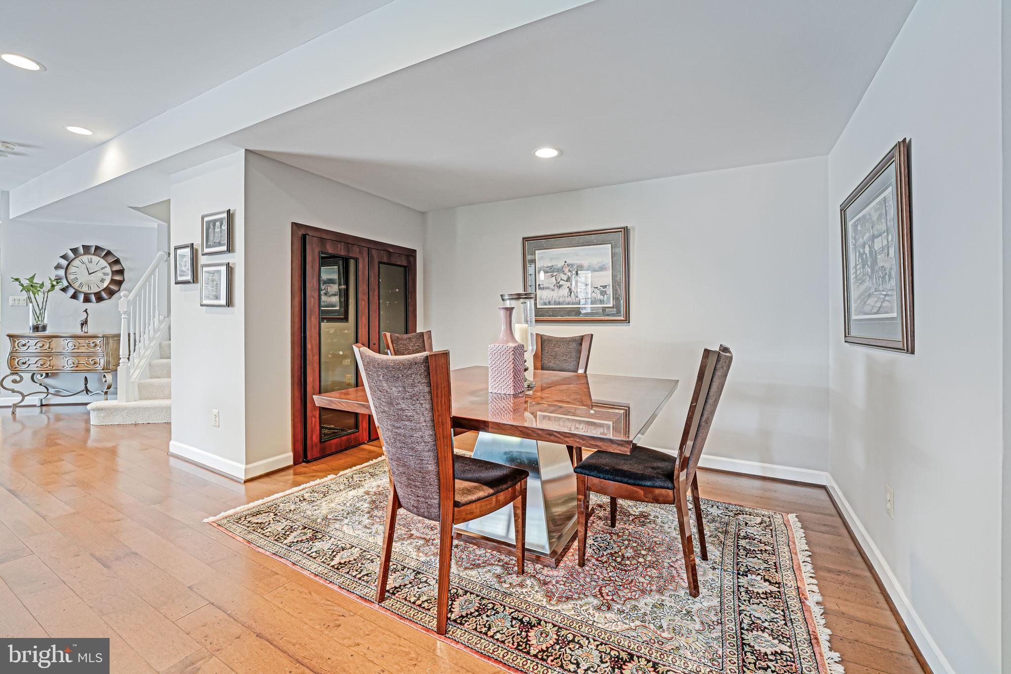 RED CEDAR WEST - Residential
