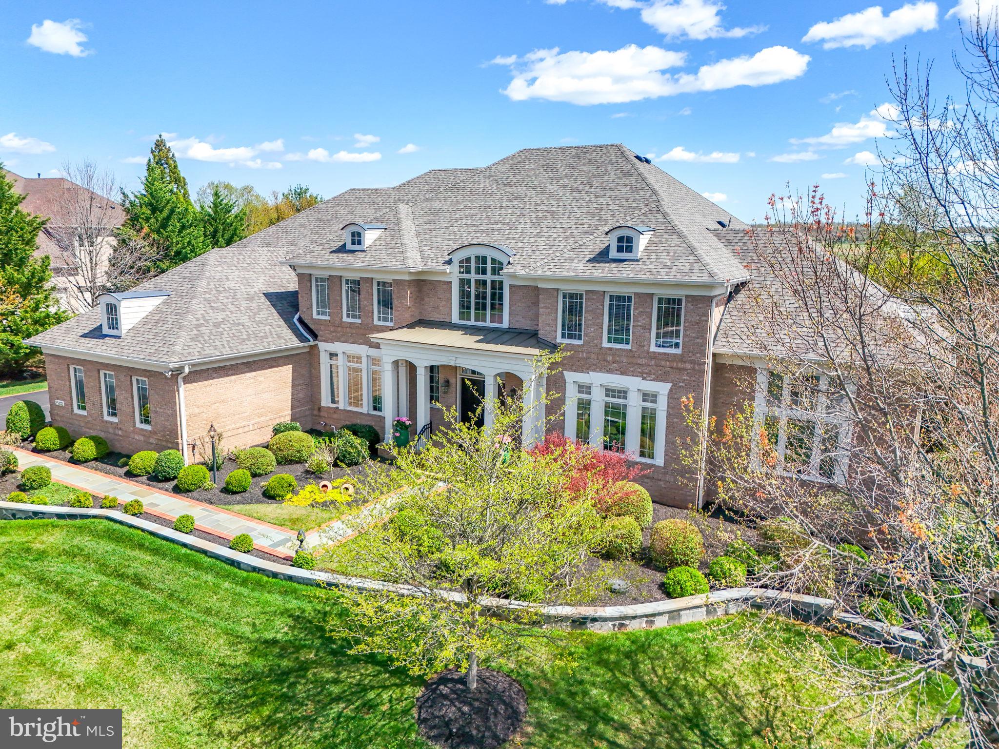 RED CEDAR WEST - Residential