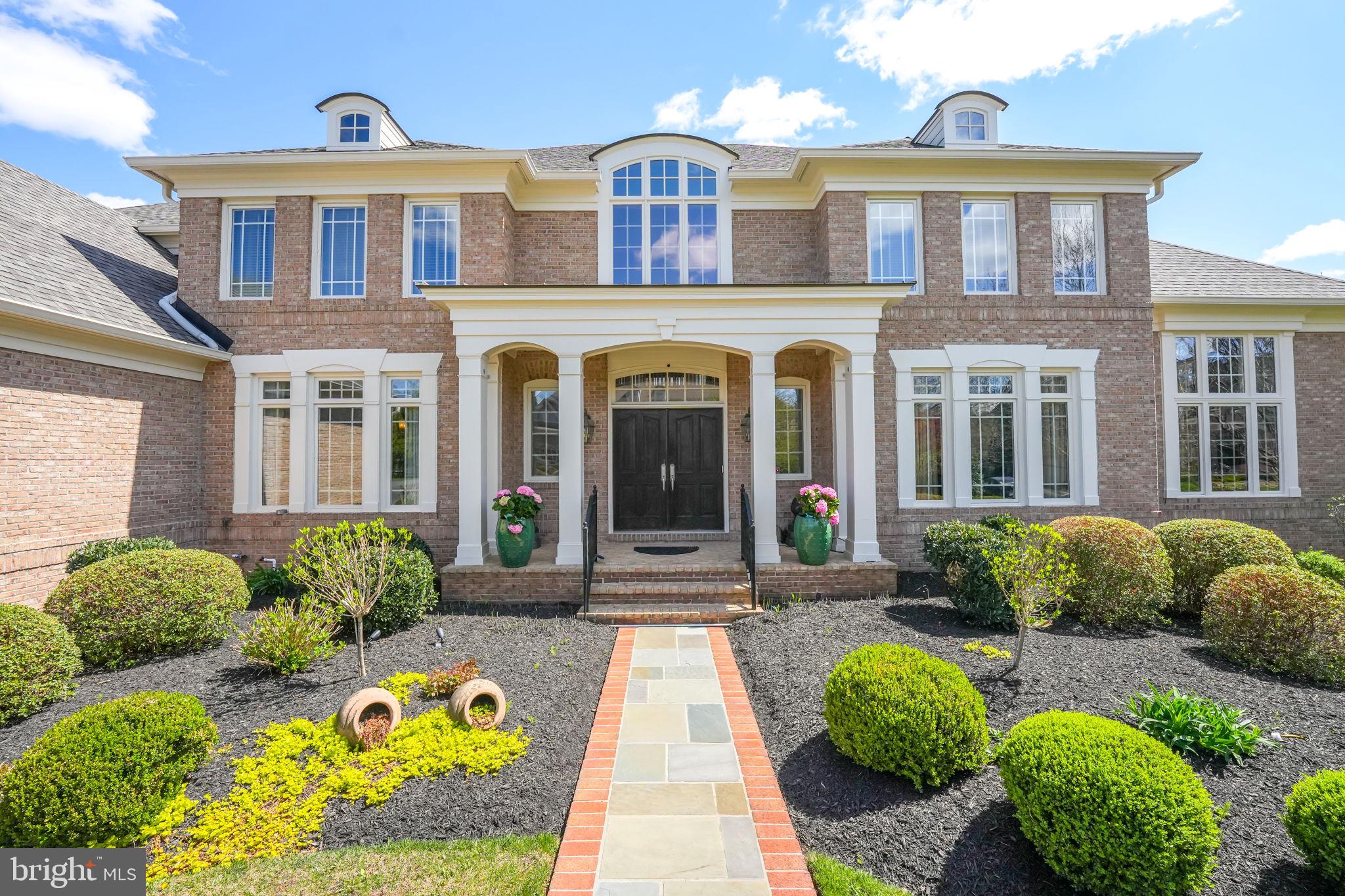 RED CEDAR WEST - Residential
