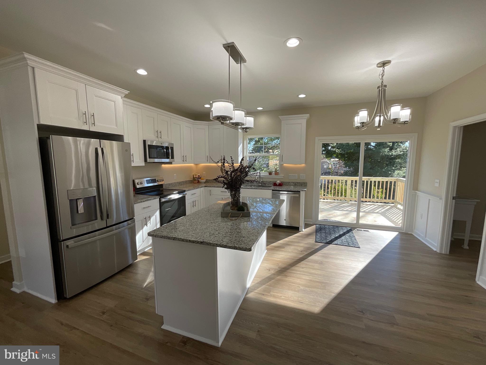 ORANGE ESTATES - Residential
