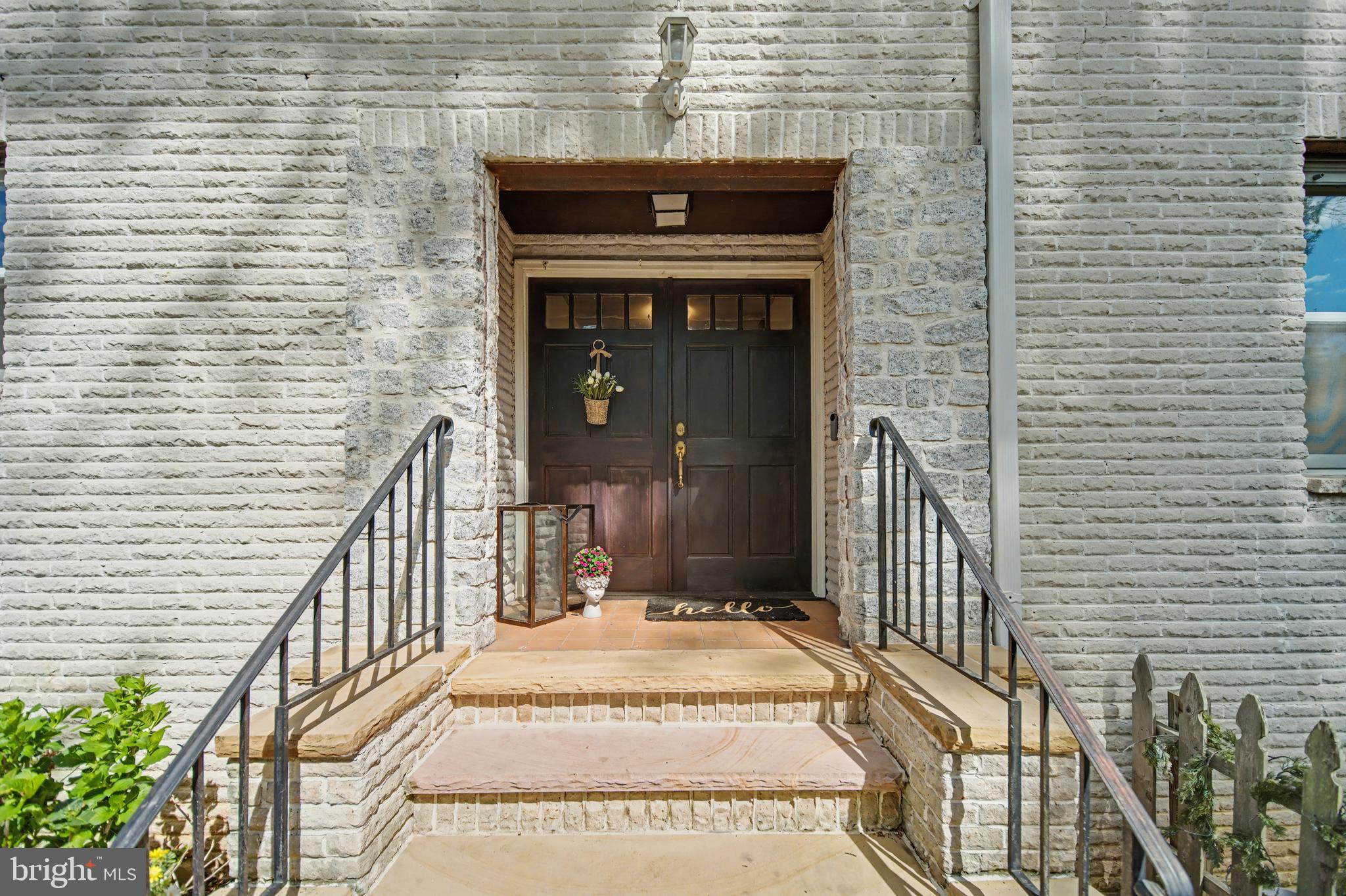 WILDWOOD MANOR - Residential