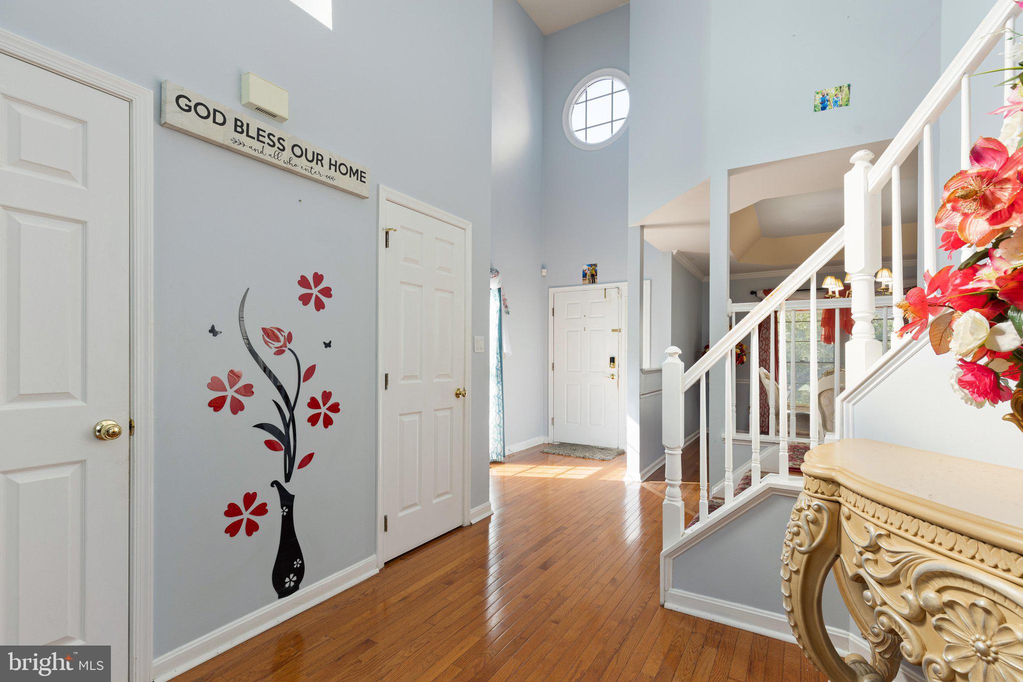SEVEN OAKS - Residential