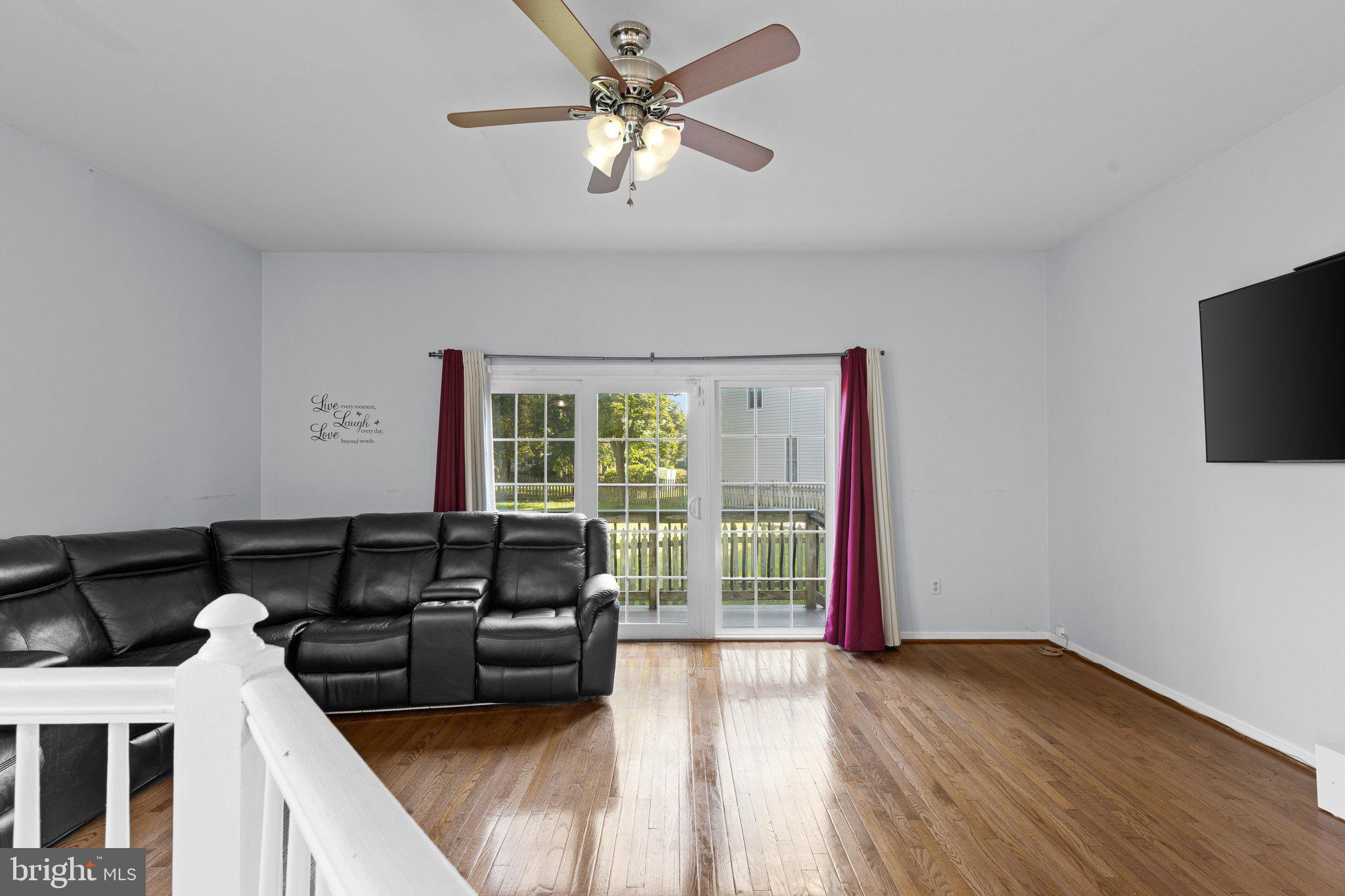 SEVEN OAKS - Residential