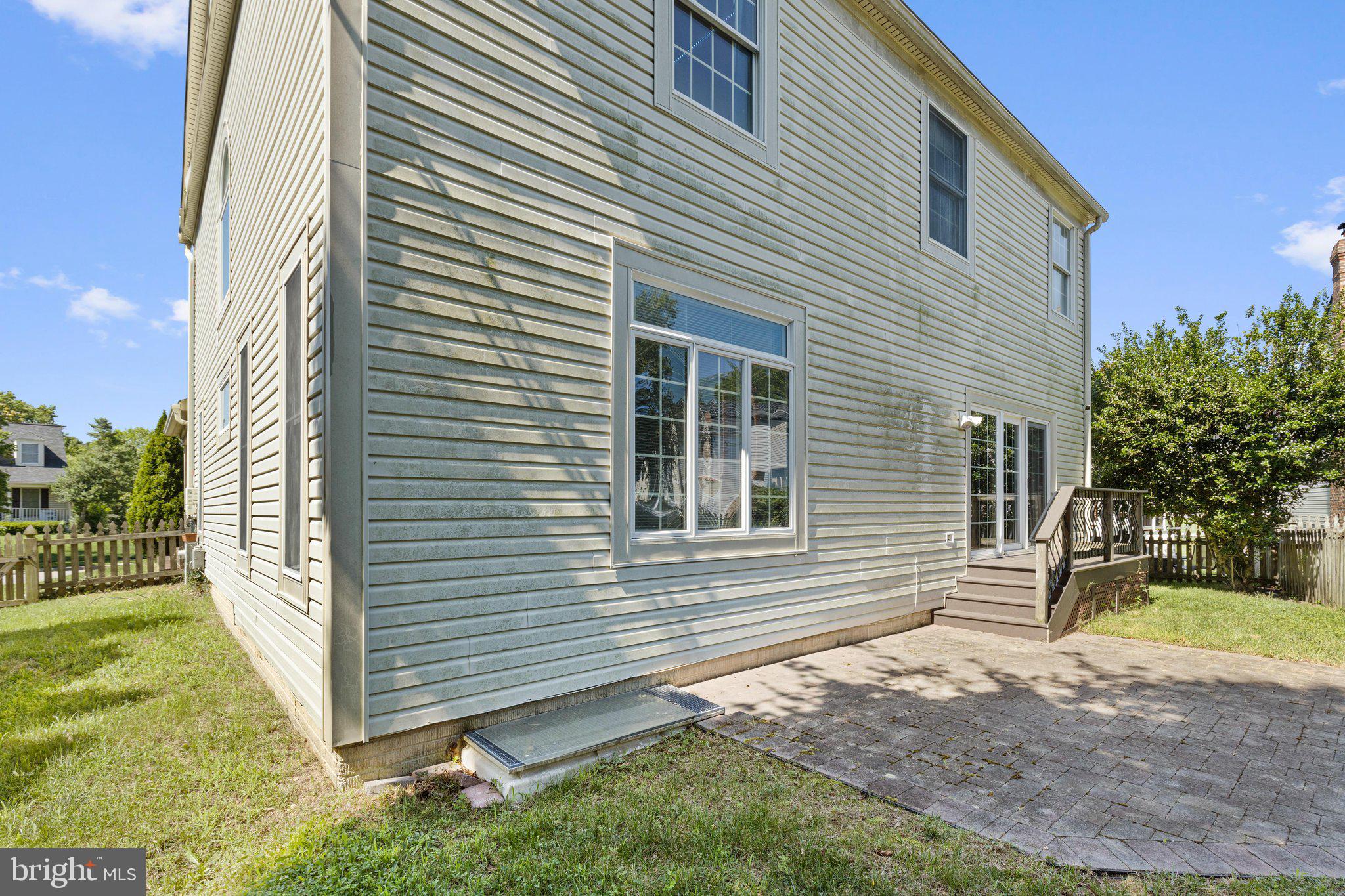 SEVEN OAKS - Residential