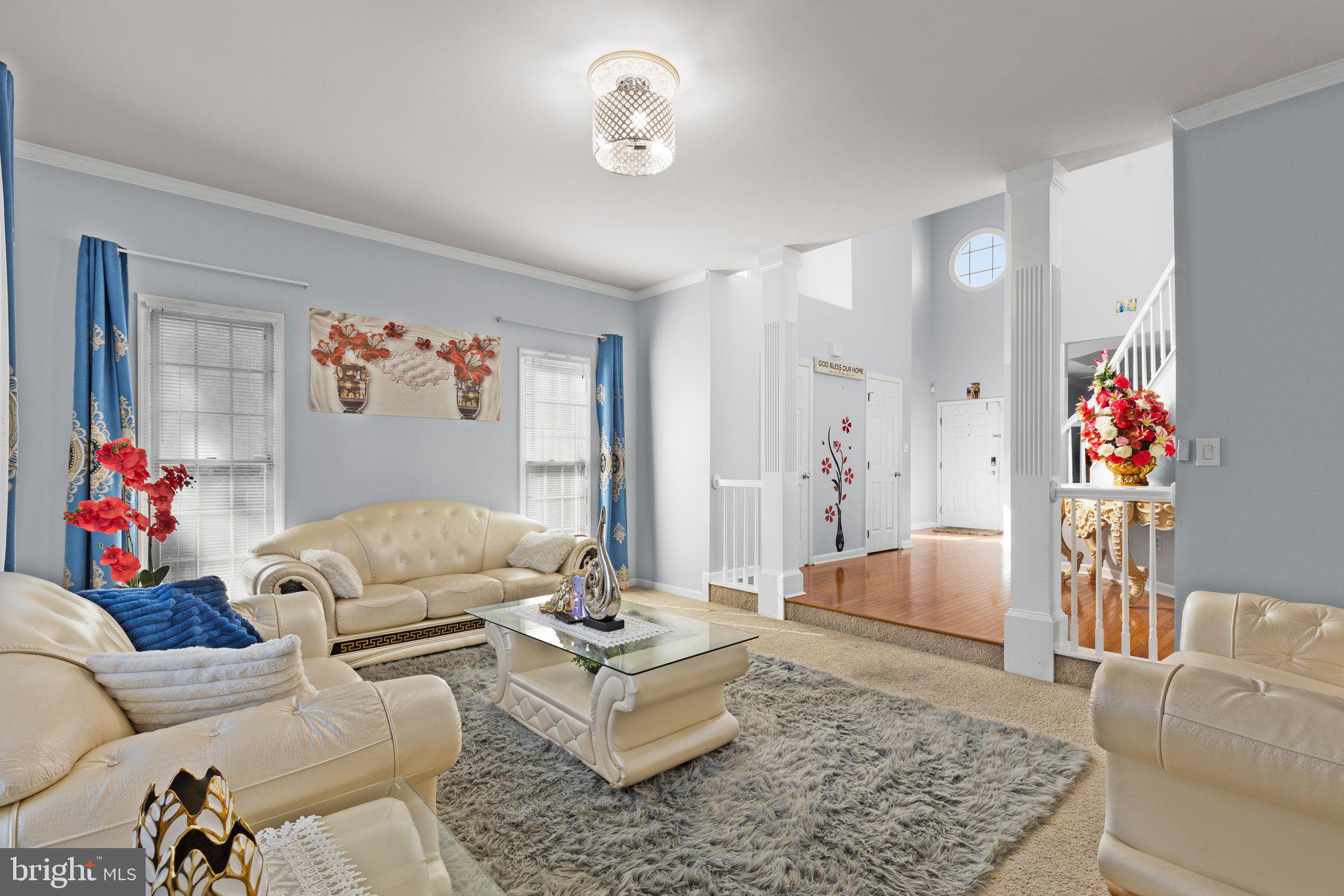 SEVEN OAKS - Residential
