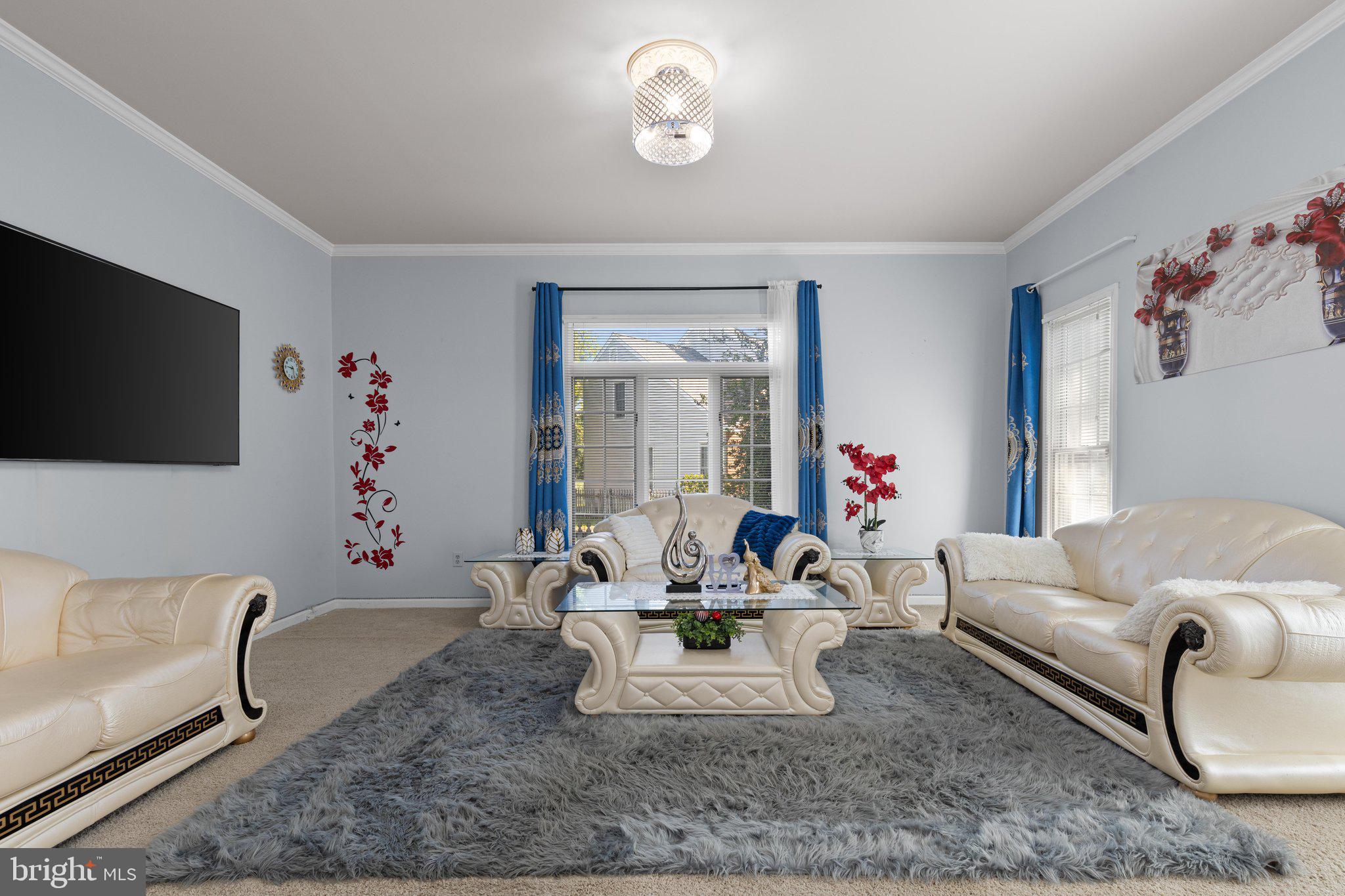 SEVEN OAKS - Residential