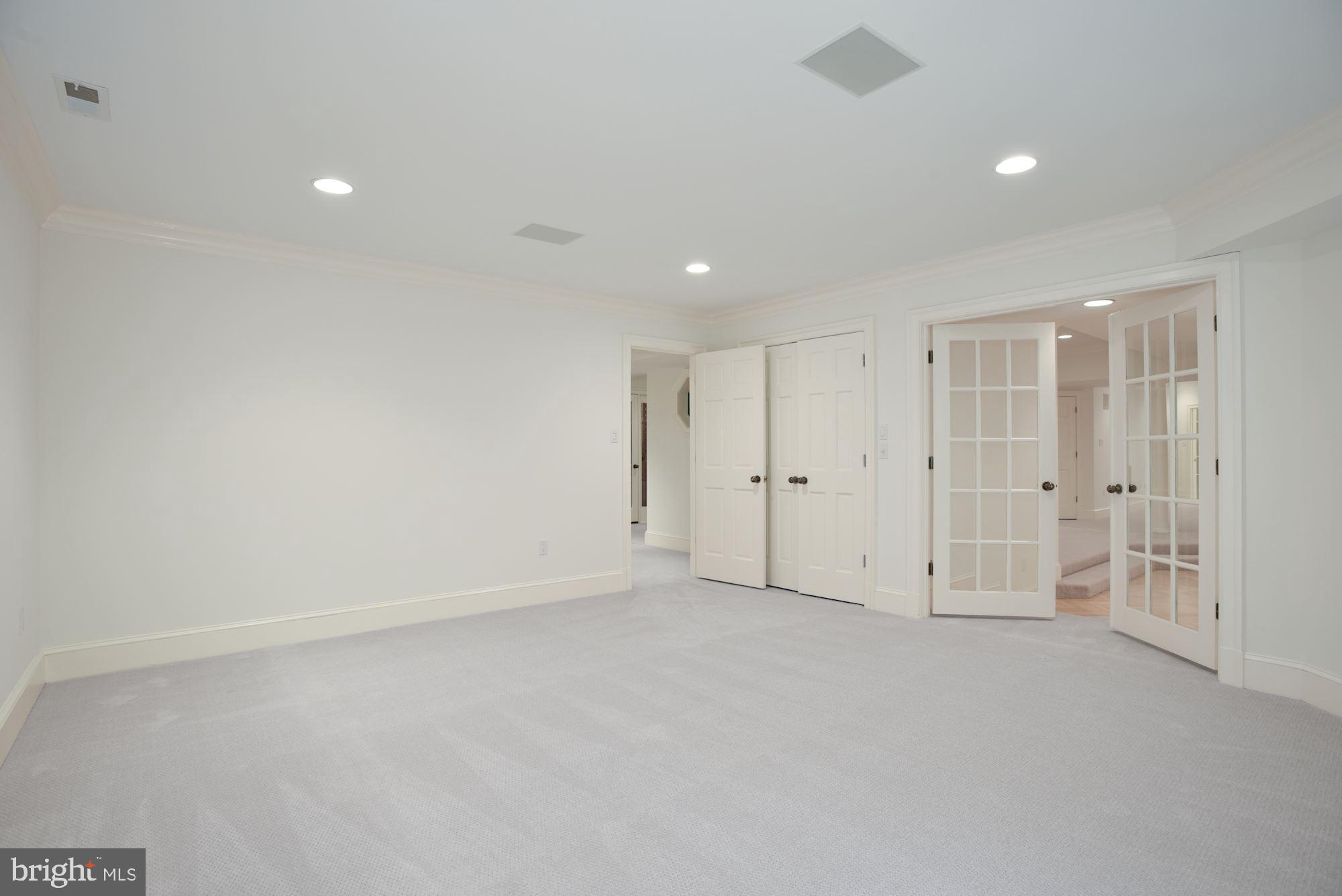 PROSPECT HILLS - Residential