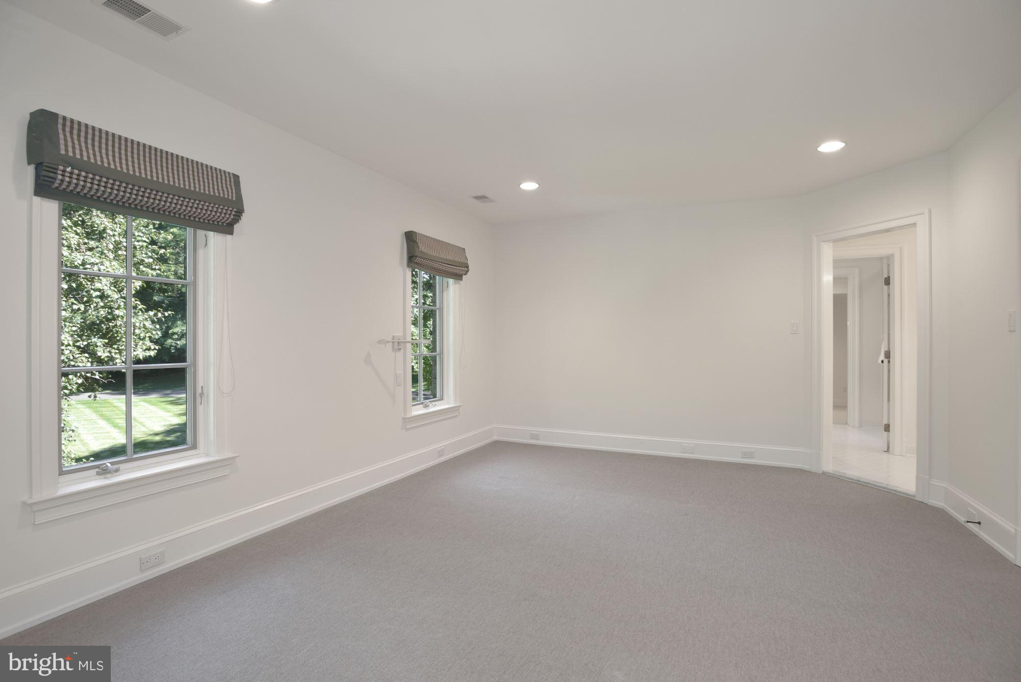 PROSPECT HILLS - Residential