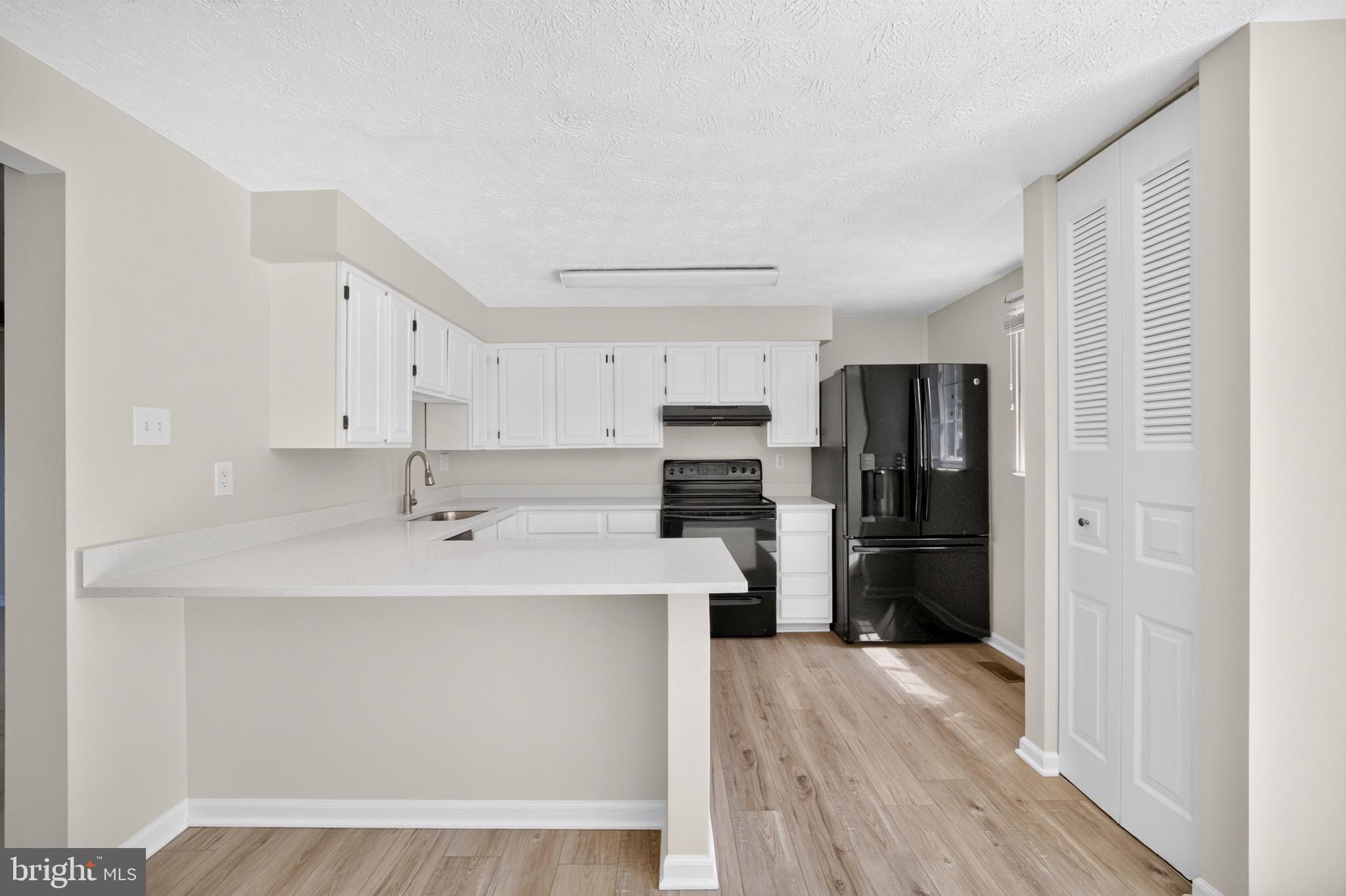 ASHTON VILLAGE - Residential
