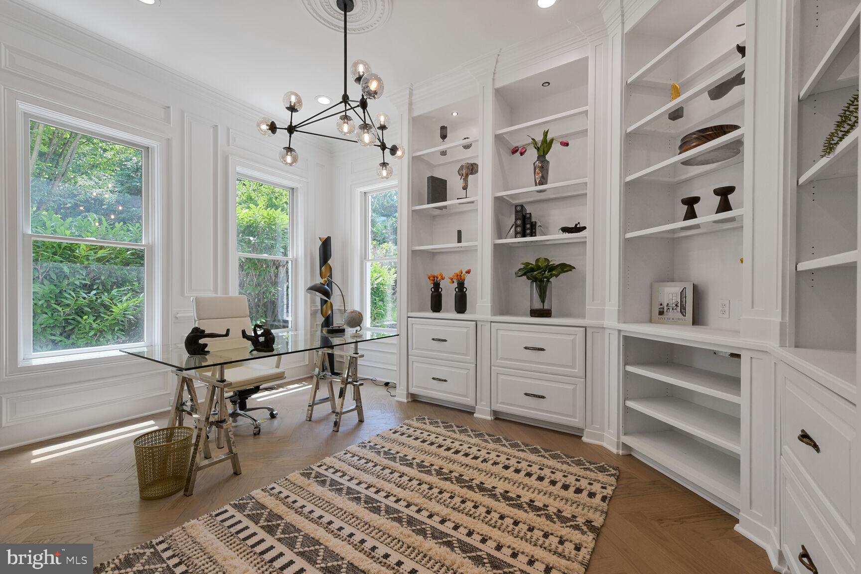 BEACON HILL - Residential