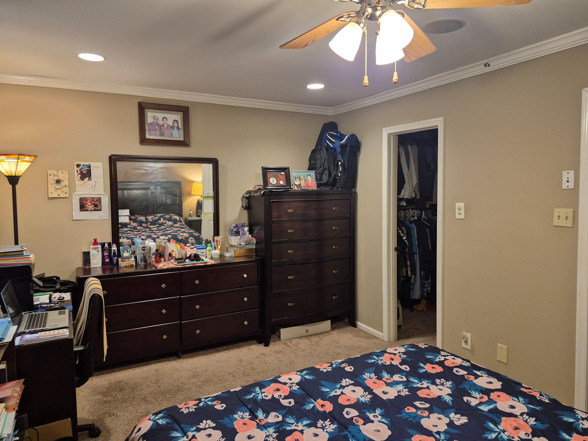 GREENCASTLE MANOR - Residential