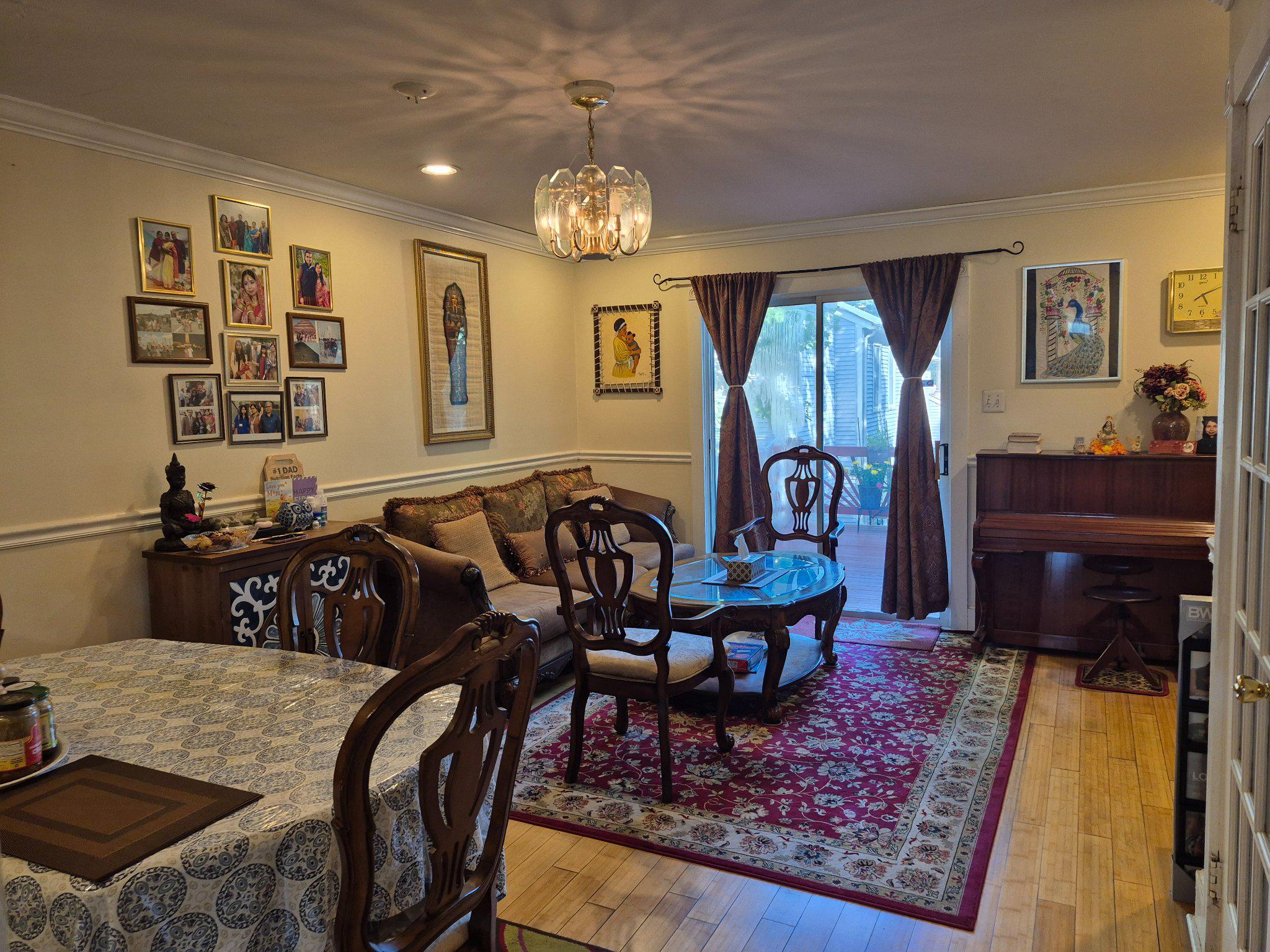 GREENCASTLE MANOR - Residential