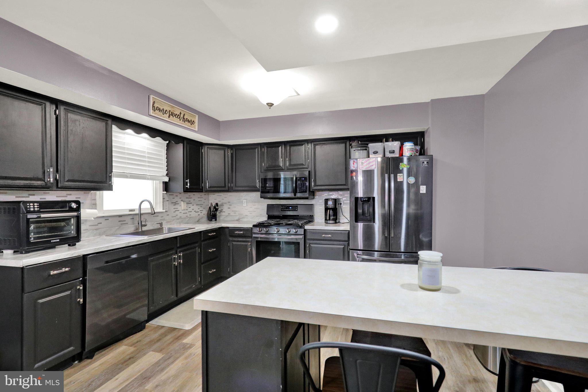 GRINGS HILL ESTATE - Residential