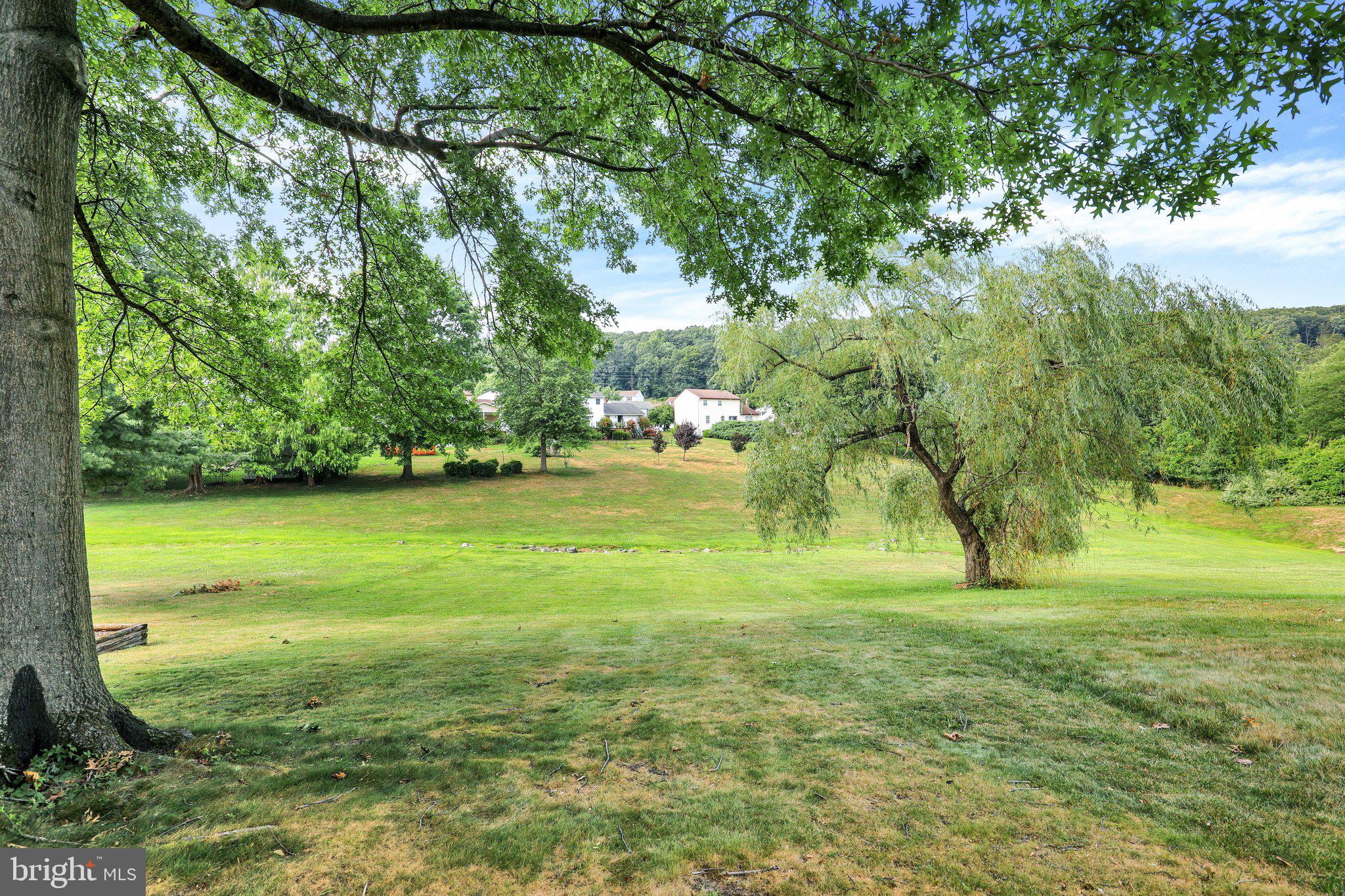 GRINGS HILL ESTATE - Residential