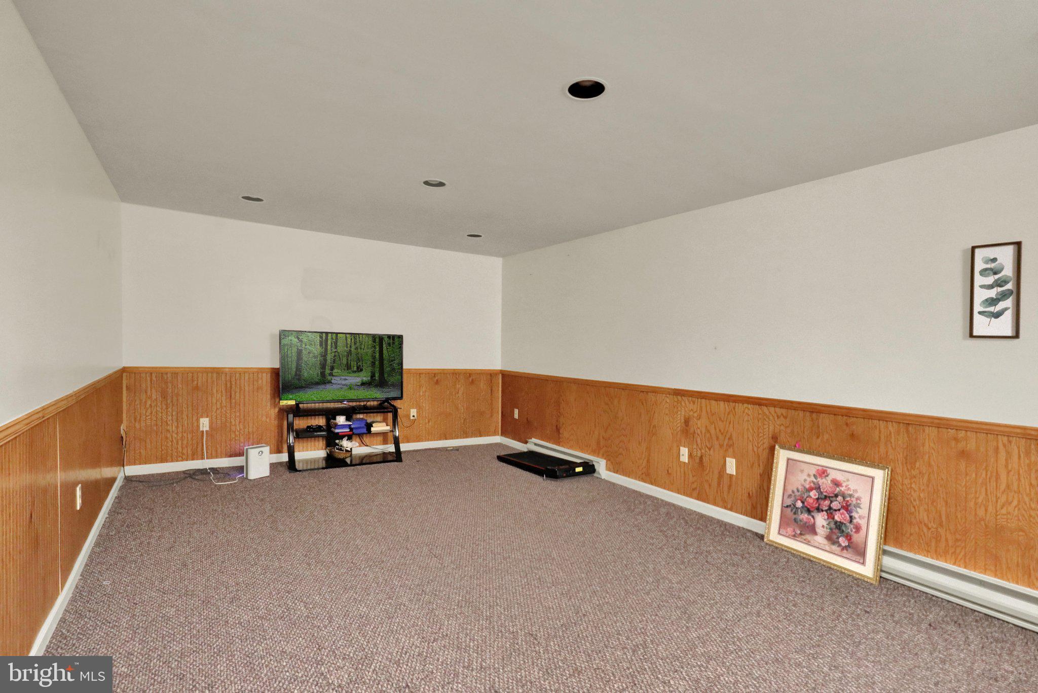 GRINGS HILL ESTATE - Residential