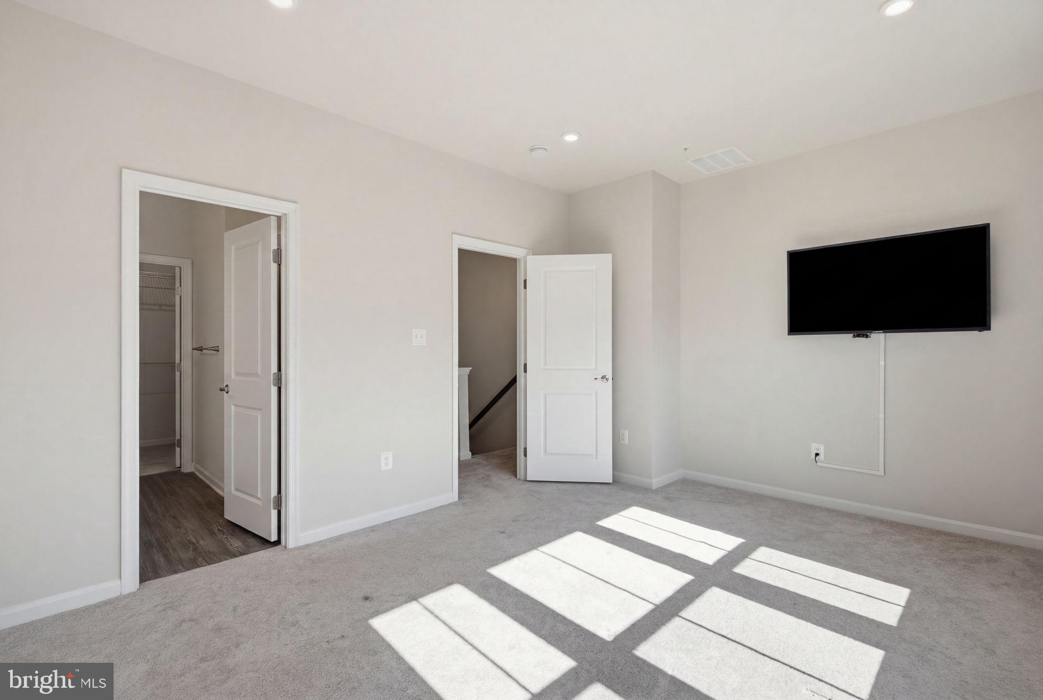 PARKSIDE - Residential