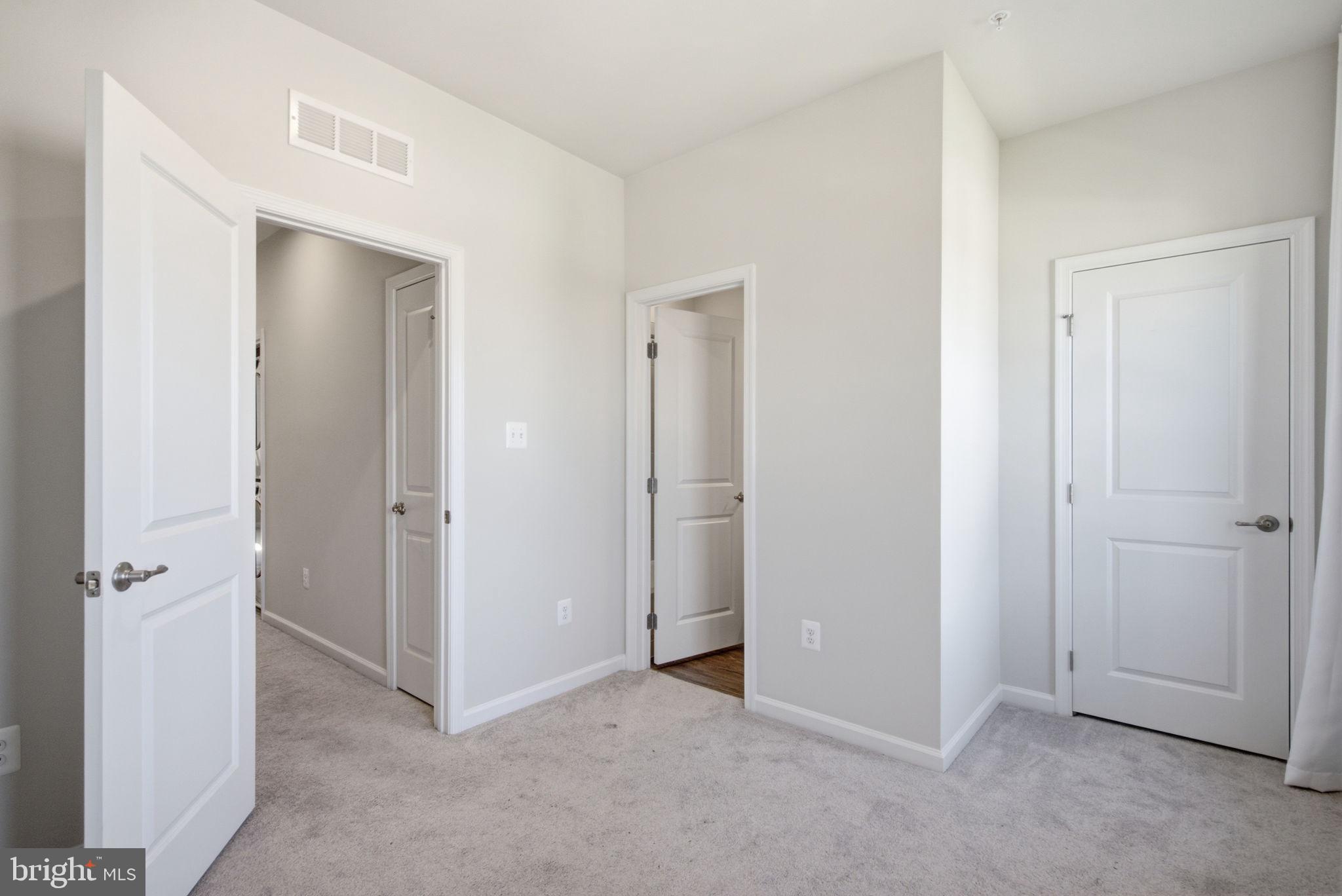 PARKSIDE - Residential