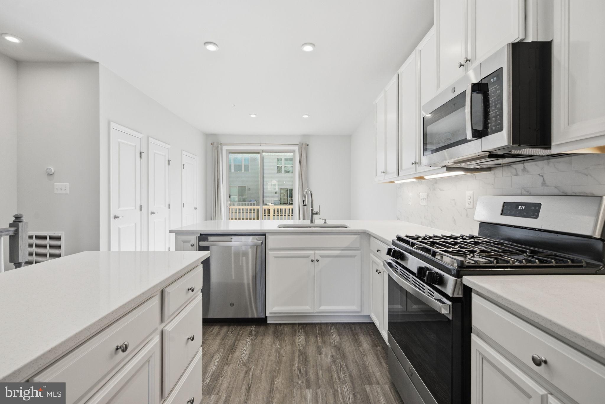PARKSIDE - Residential