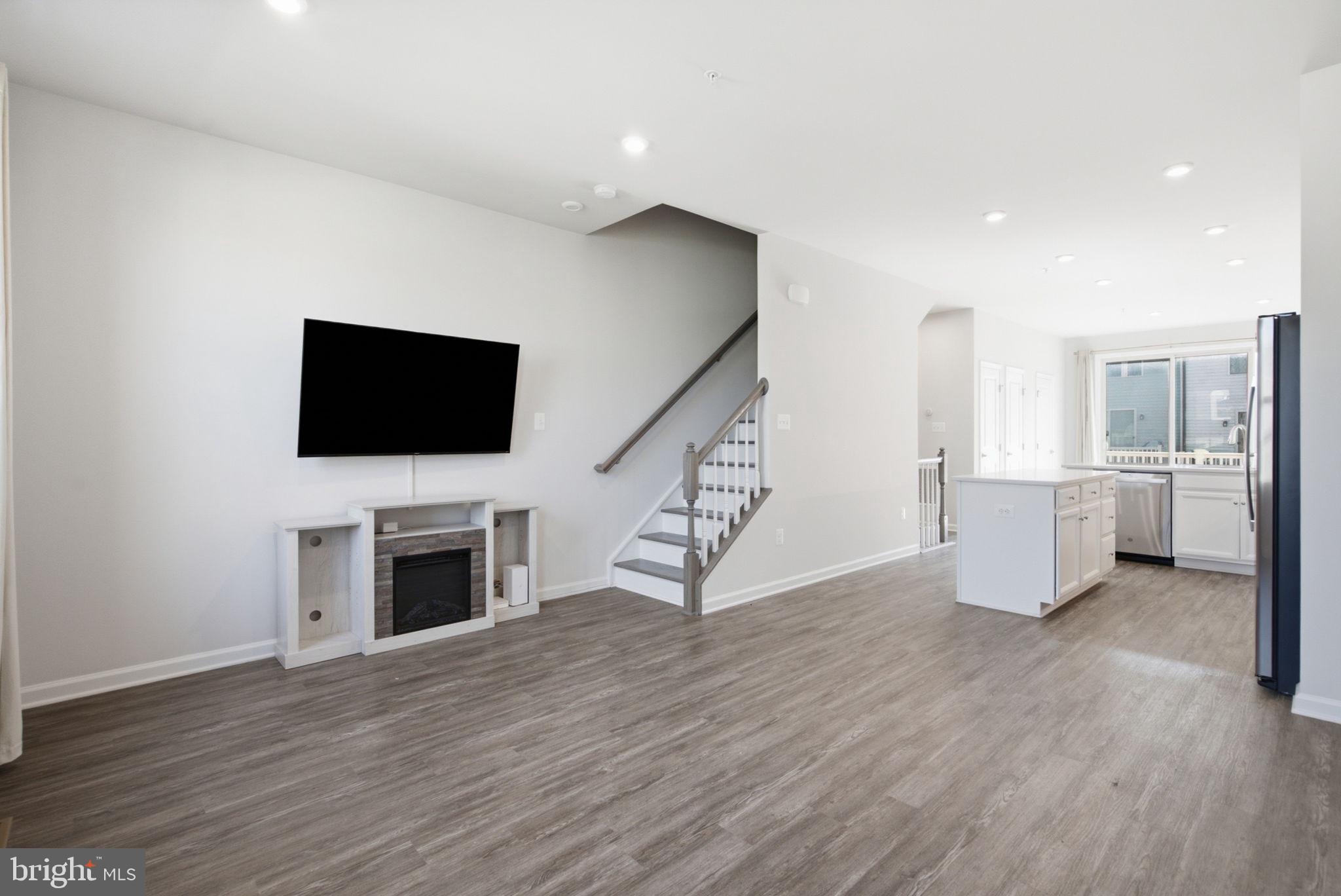 PARKSIDE - Residential