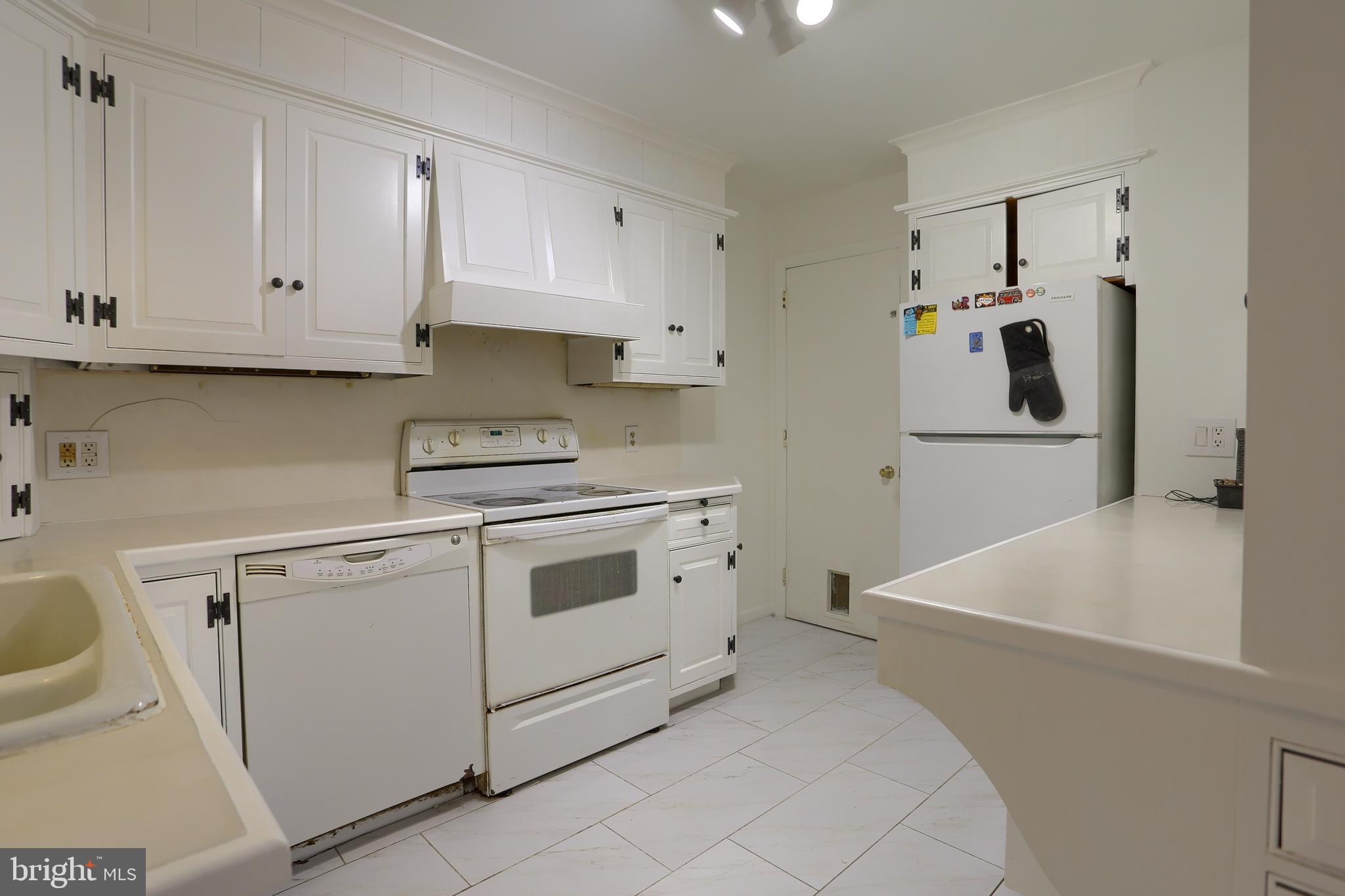 LANCASTER - Residential