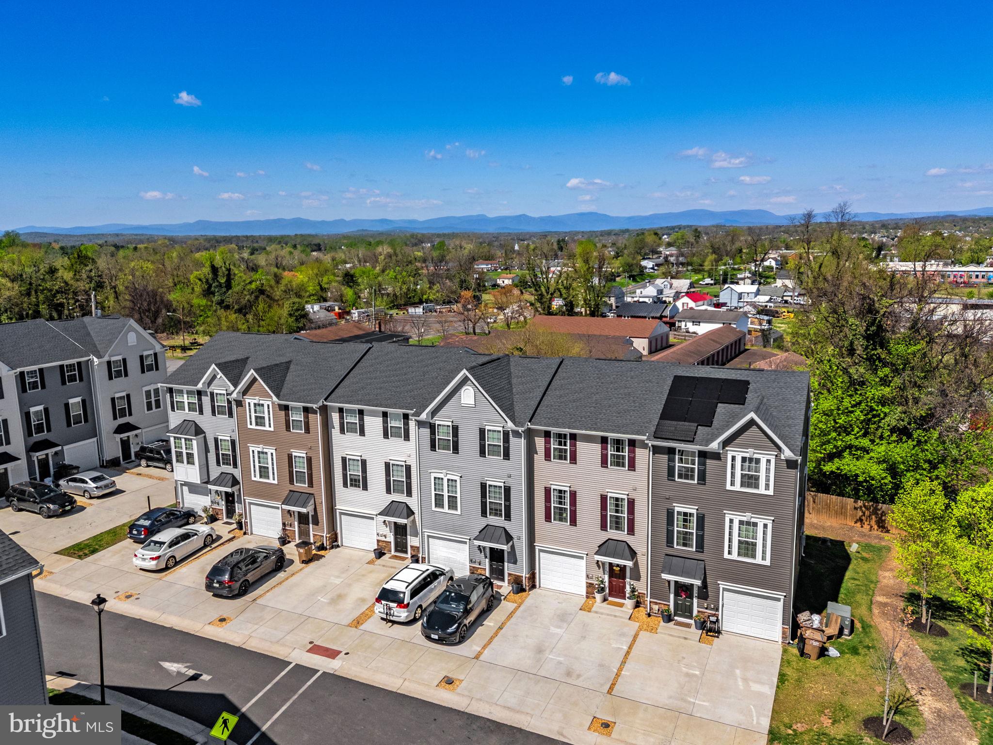 MADISON STATION - Residential