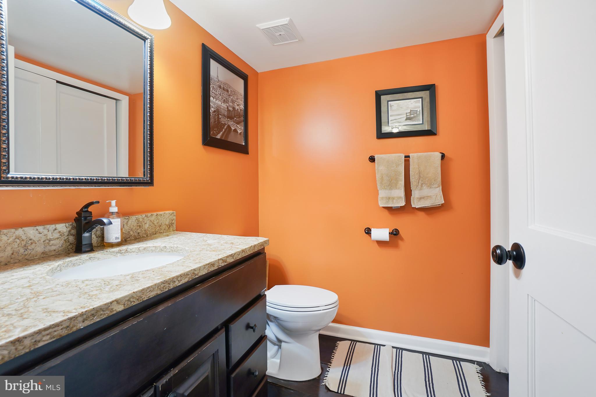 LEISURE WORLD - Residential