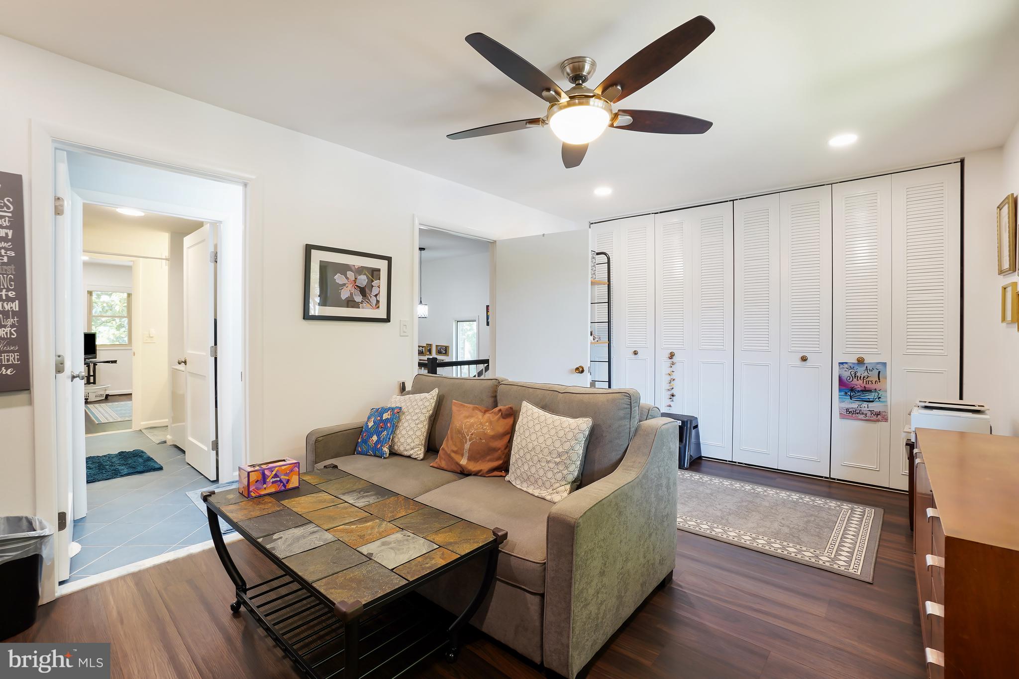 LEISURE WORLD - Residential