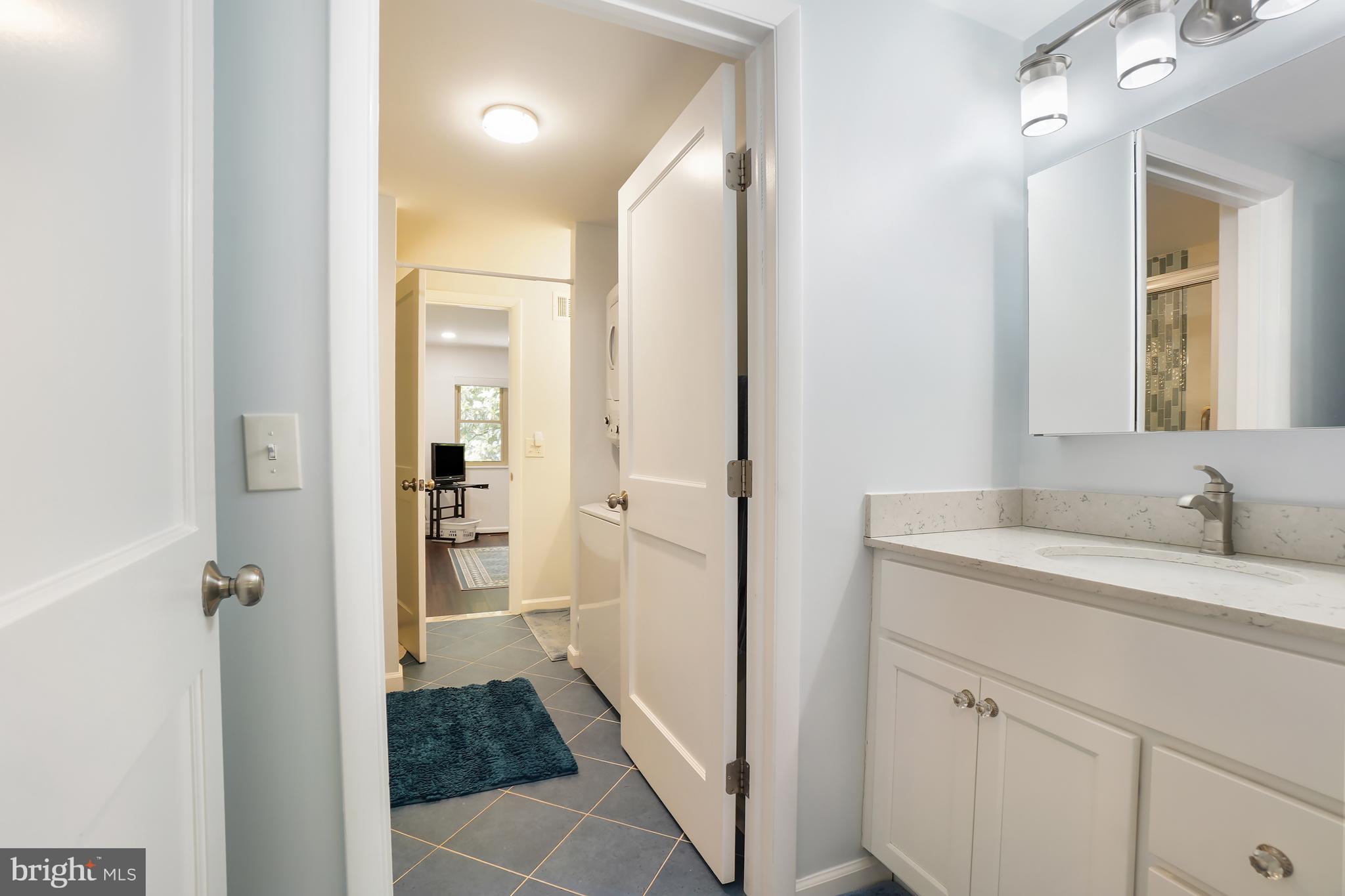 LEISURE WORLD - Residential