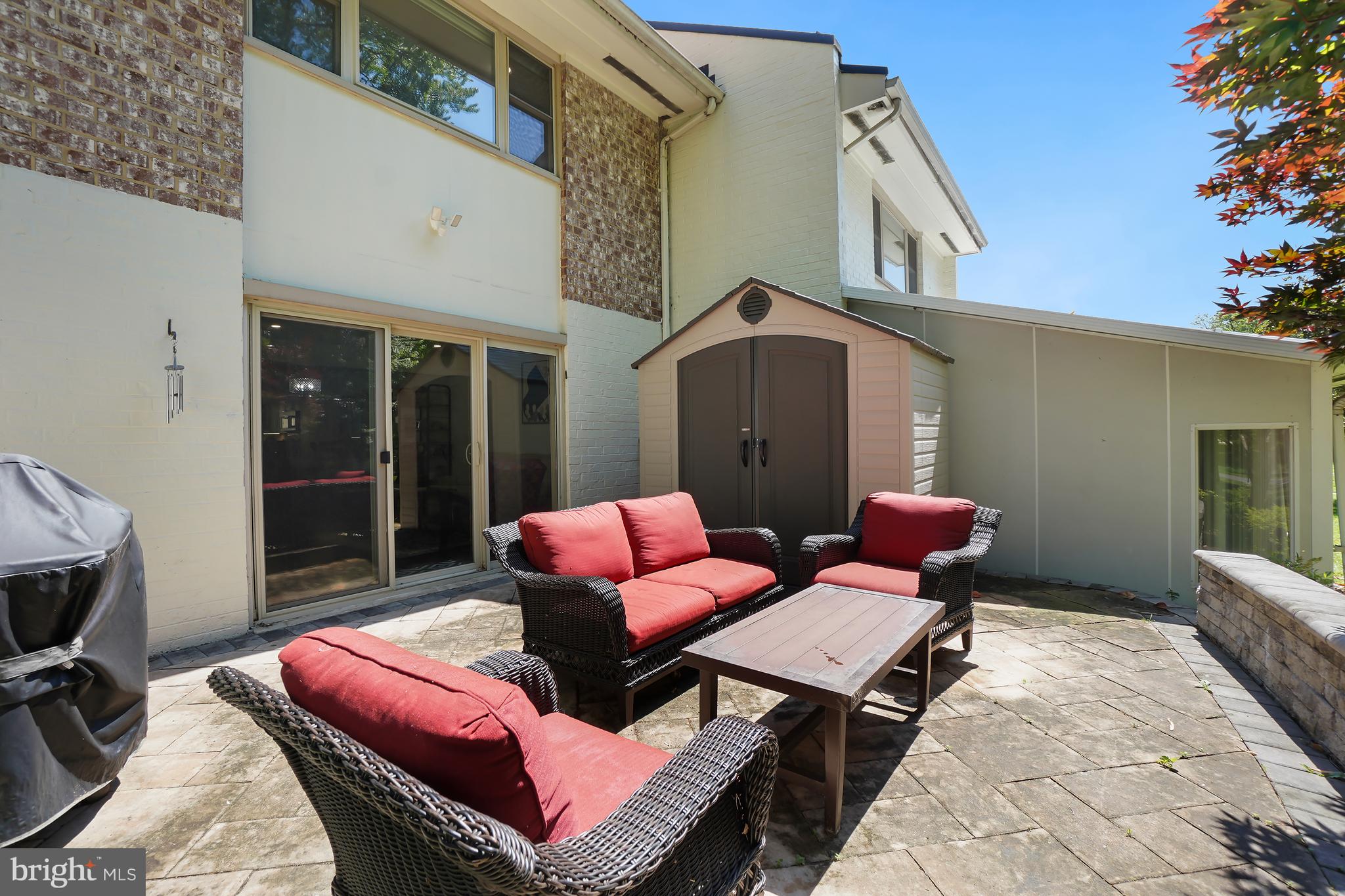 LEISURE WORLD - Residential