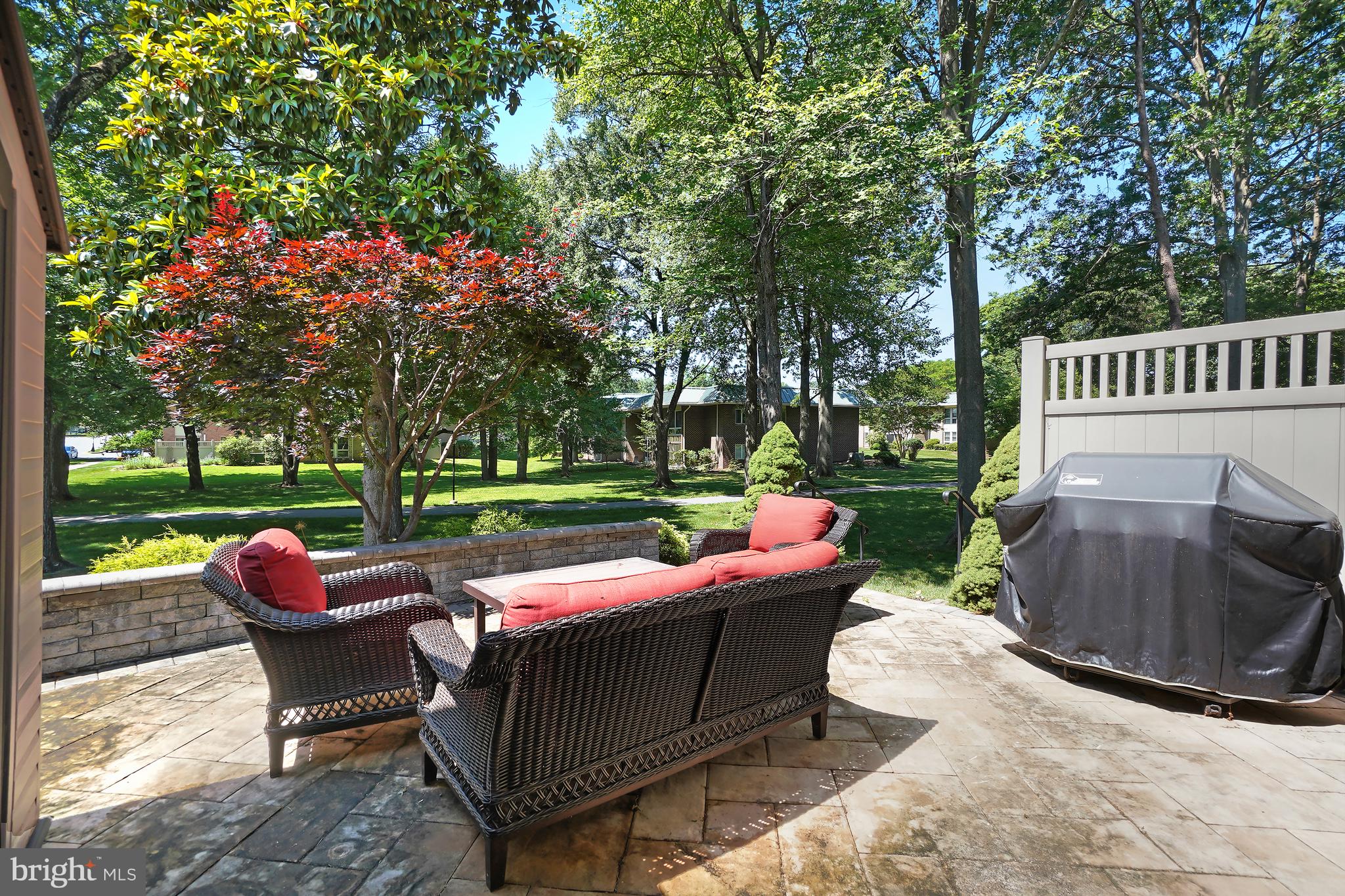 LEISURE WORLD - Residential