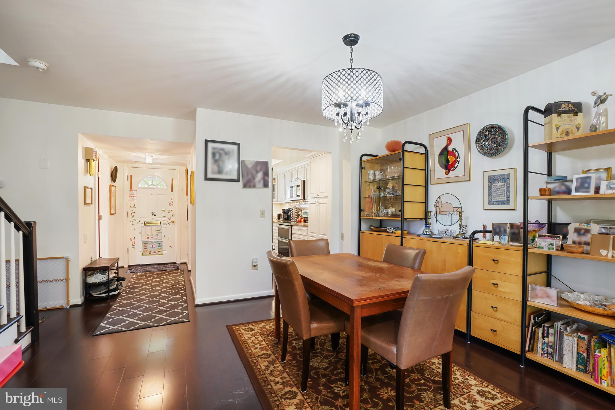 LEISURE WORLD - Residential