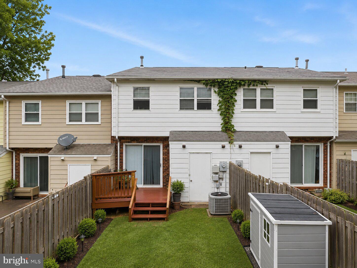 DALE CITY - Residential