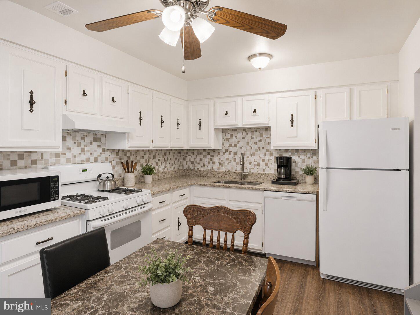 DALE CITY - Residential