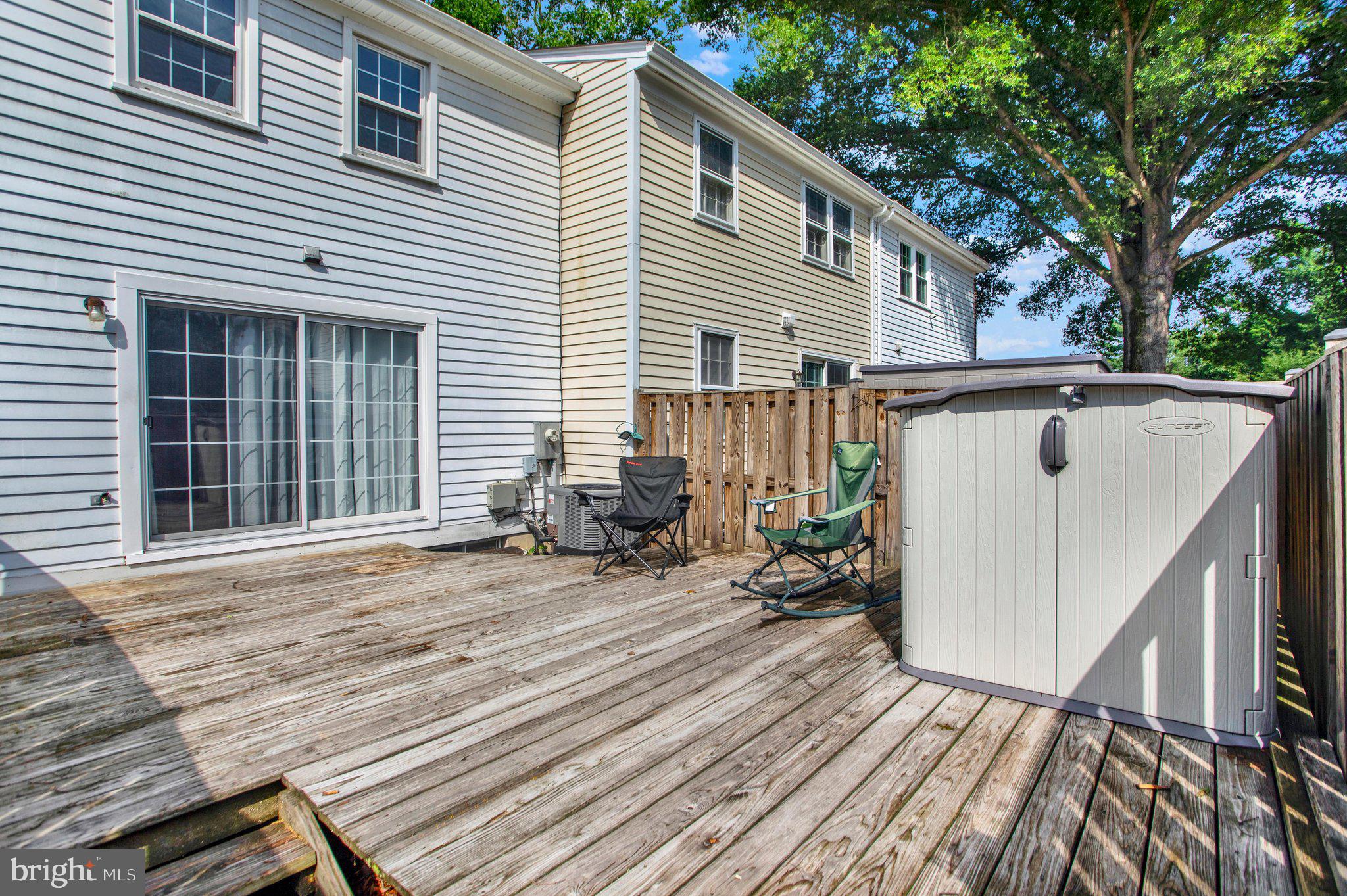 CROFTON SQUARE - Residential
