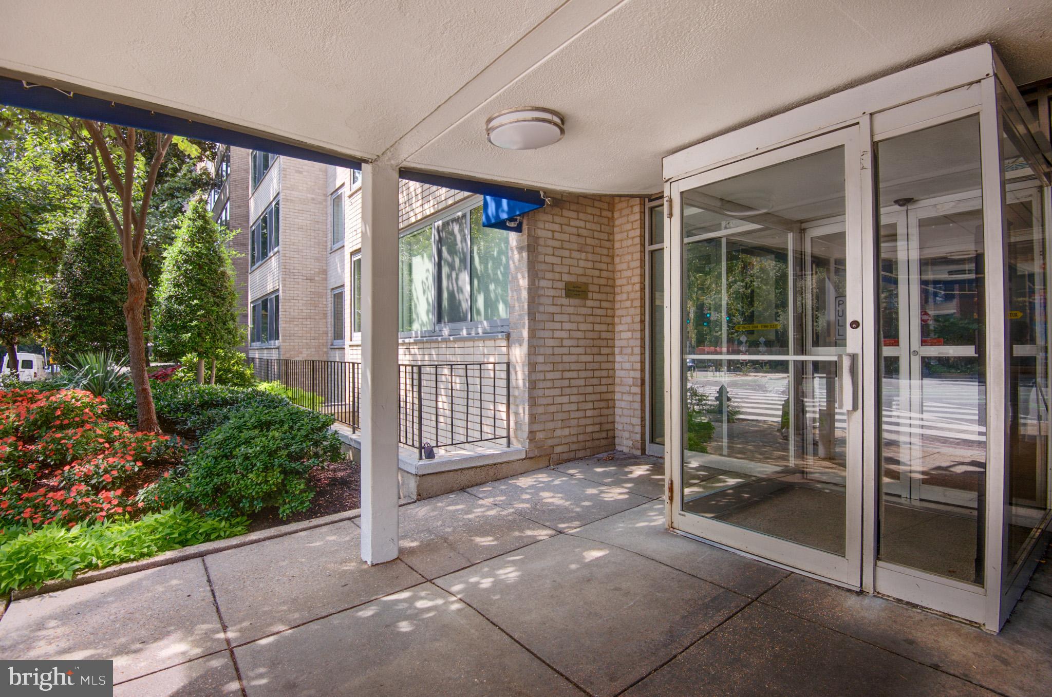CENTRAL - Commercial Sale