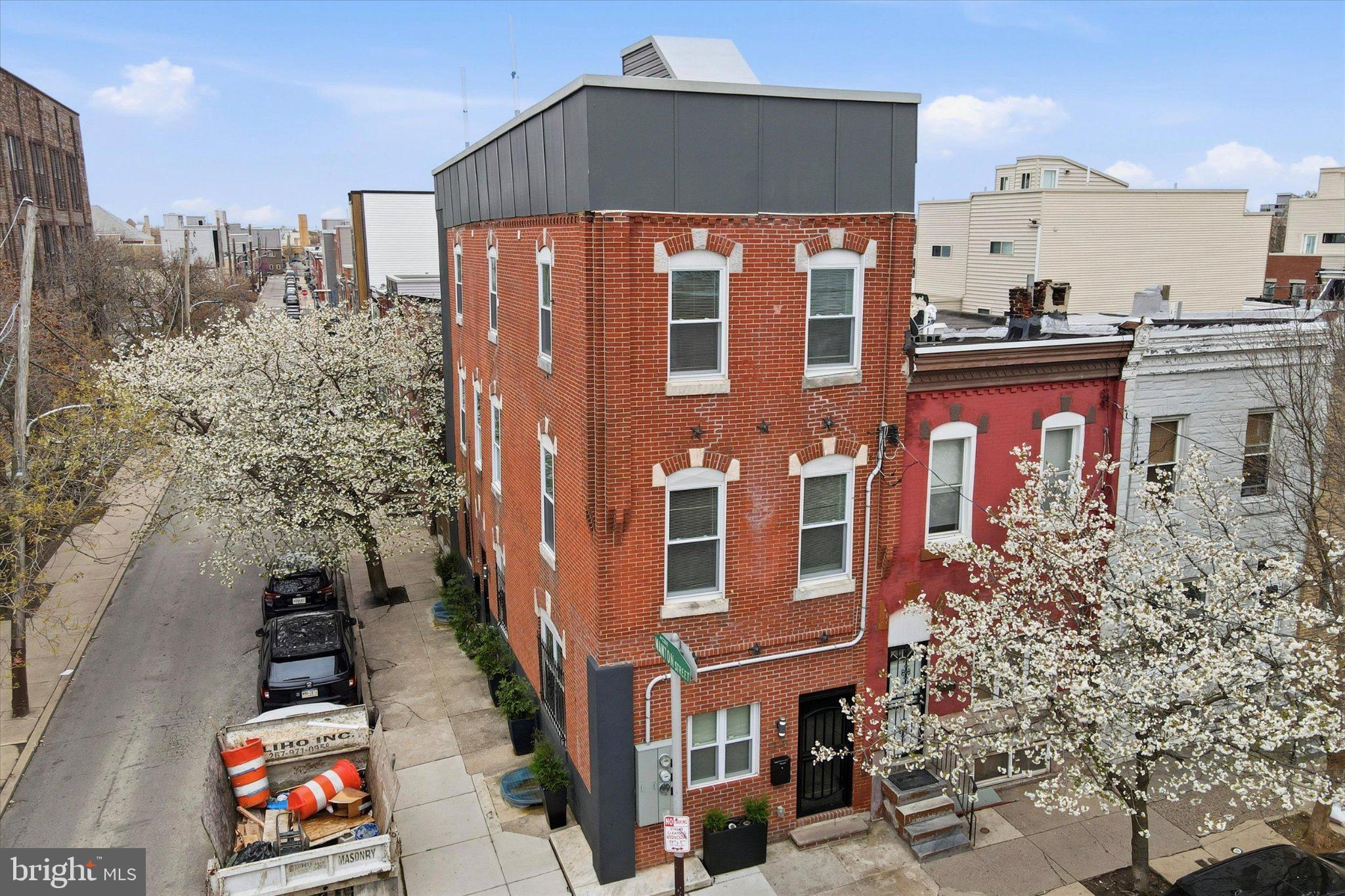 POINT BREEZE - Residential Income
