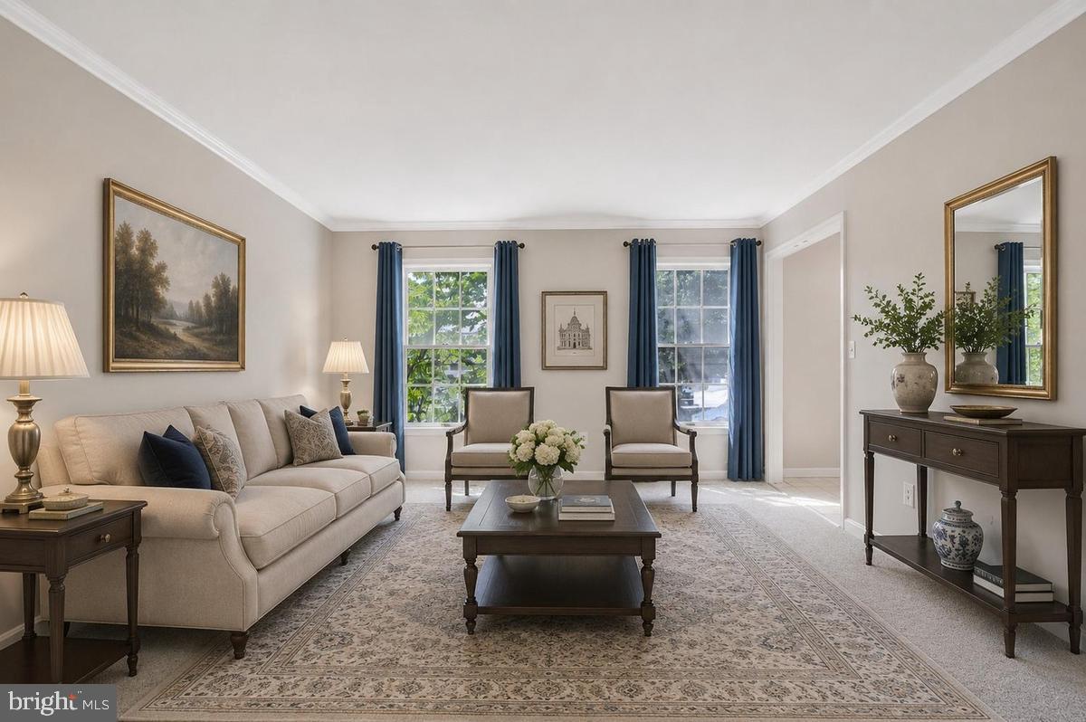 HINES MEADOW - Residential