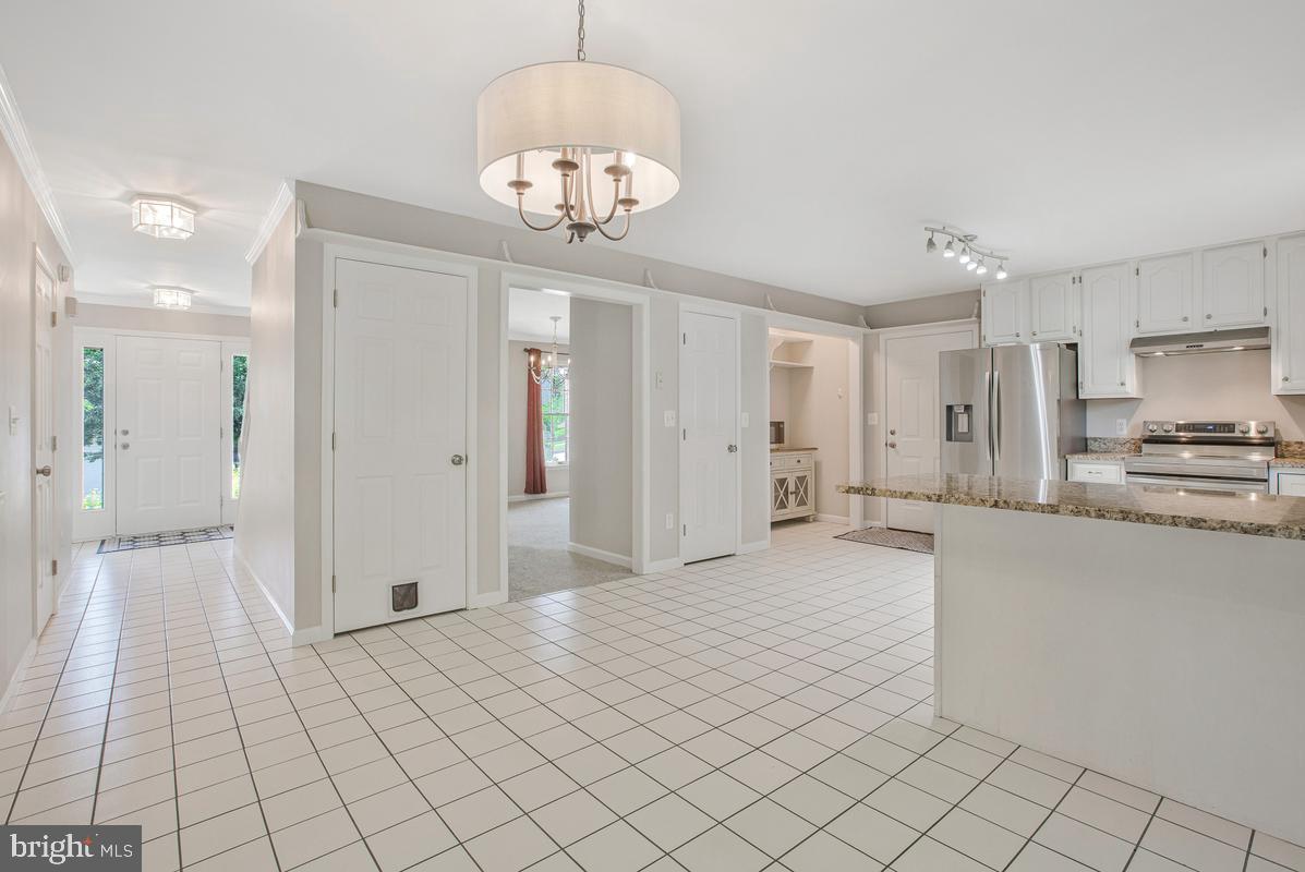 HINES MEADOW - Residential