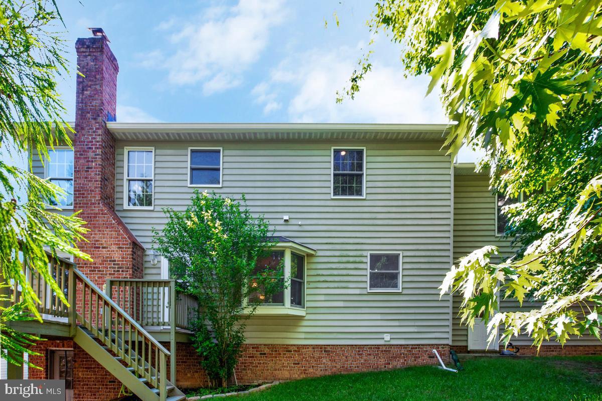 HINES MEADOW - Residential