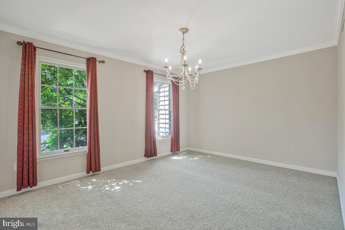 HINES MEADOW - Residential
