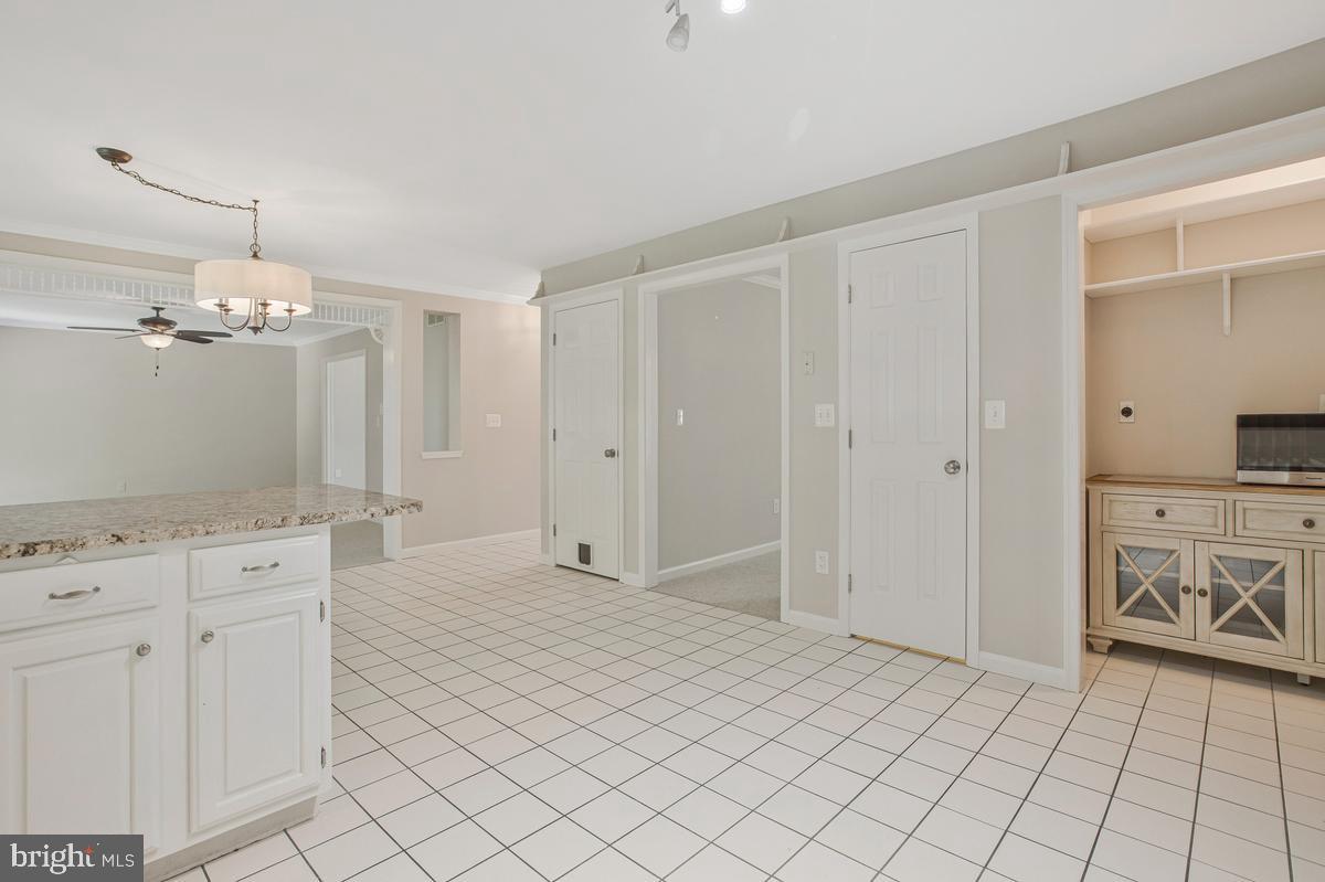 HINES MEADOW - Residential