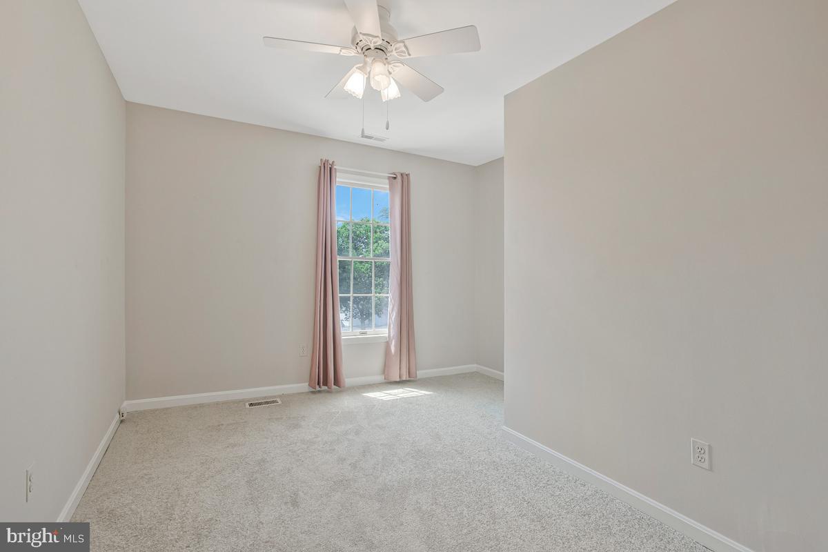 HINES MEADOW - Residential