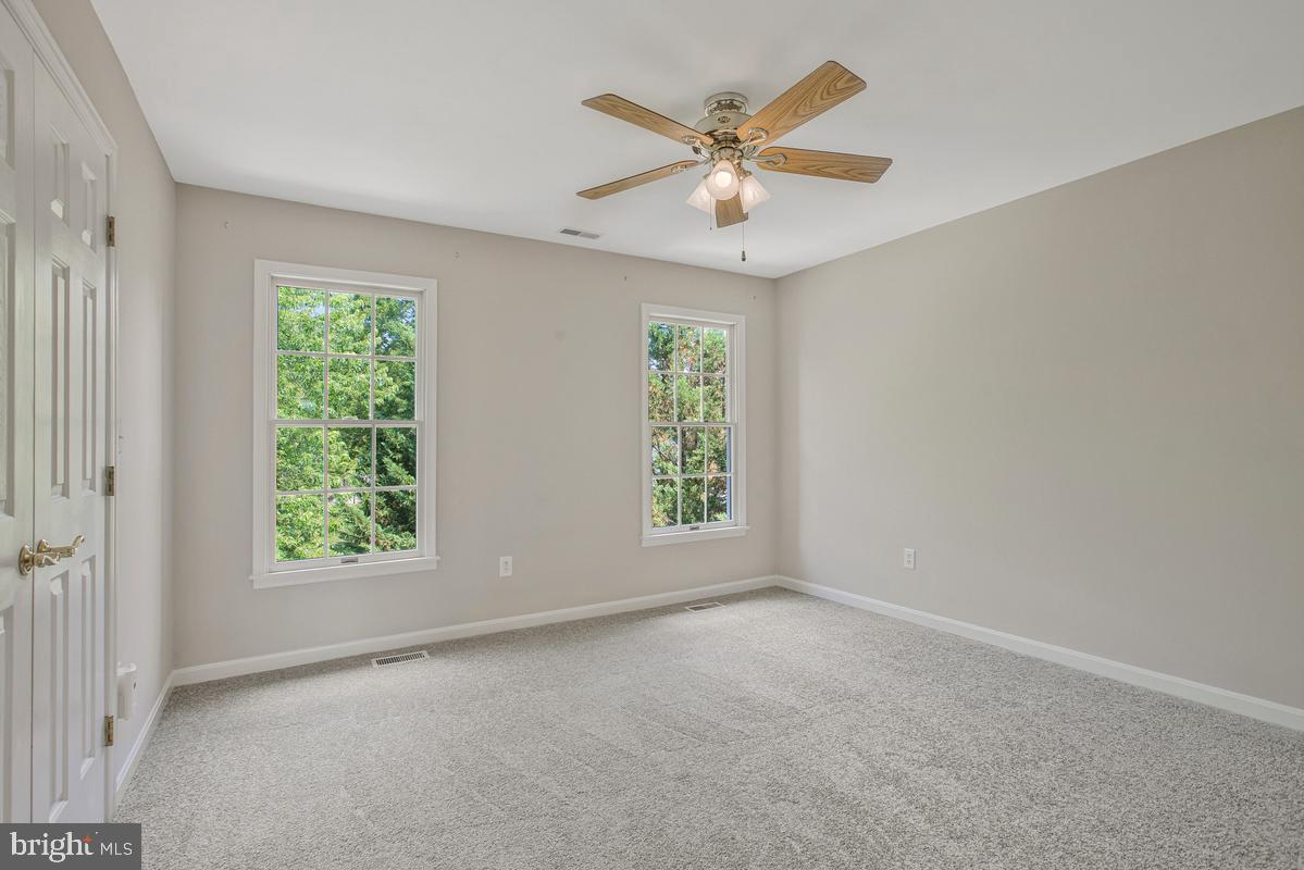HINES MEADOW - Residential