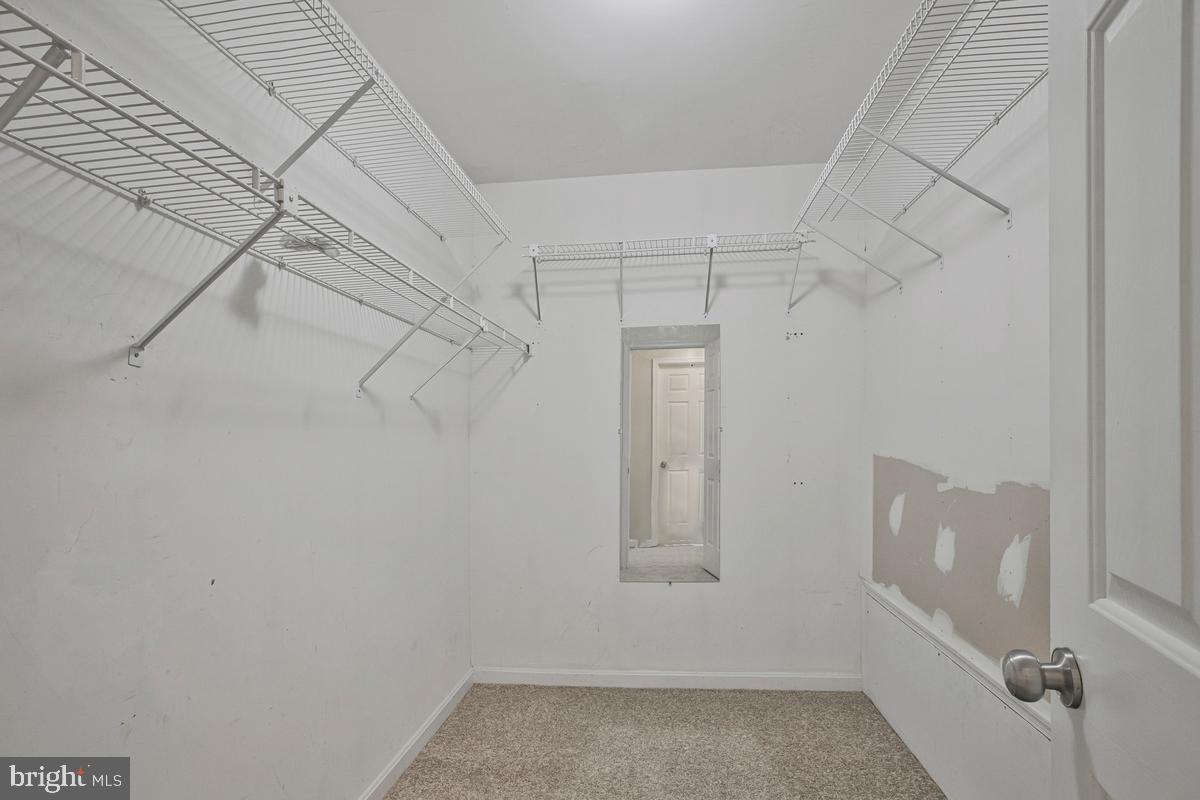 HINES MEADOW - Residential