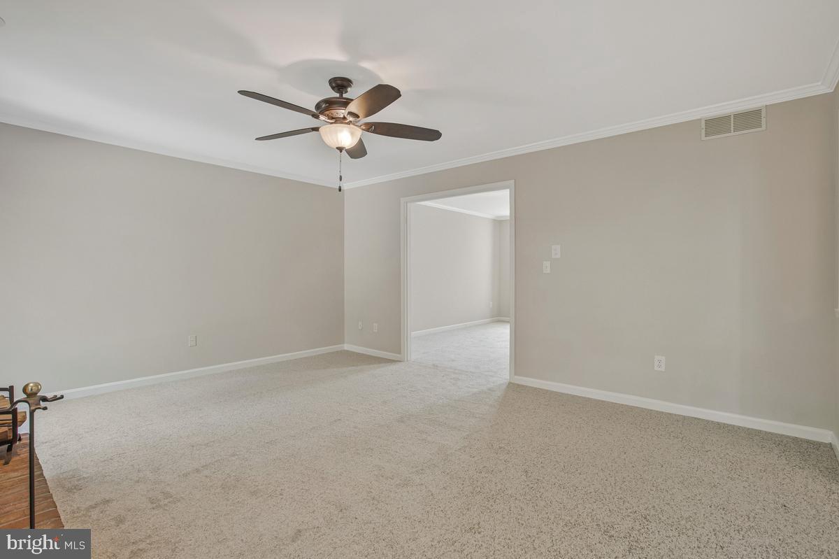 HINES MEADOW - Residential