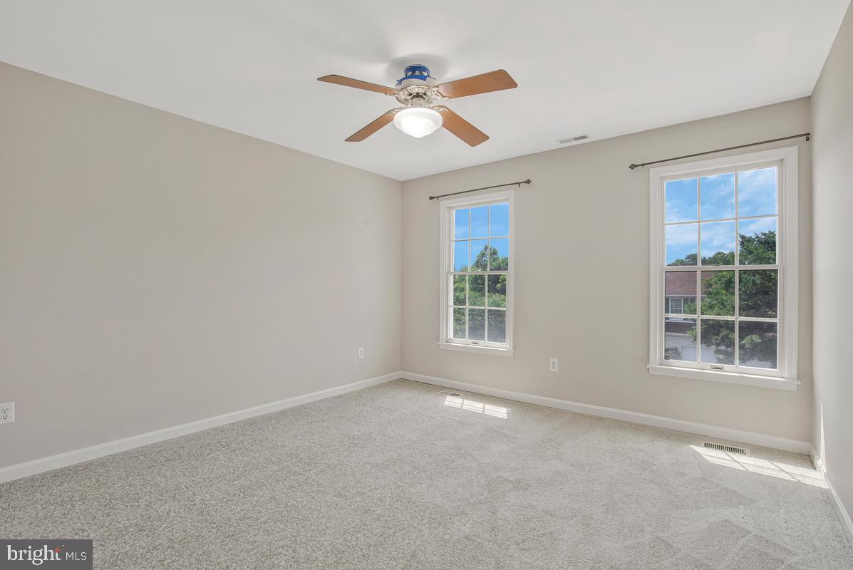 HINES MEADOW - Residential