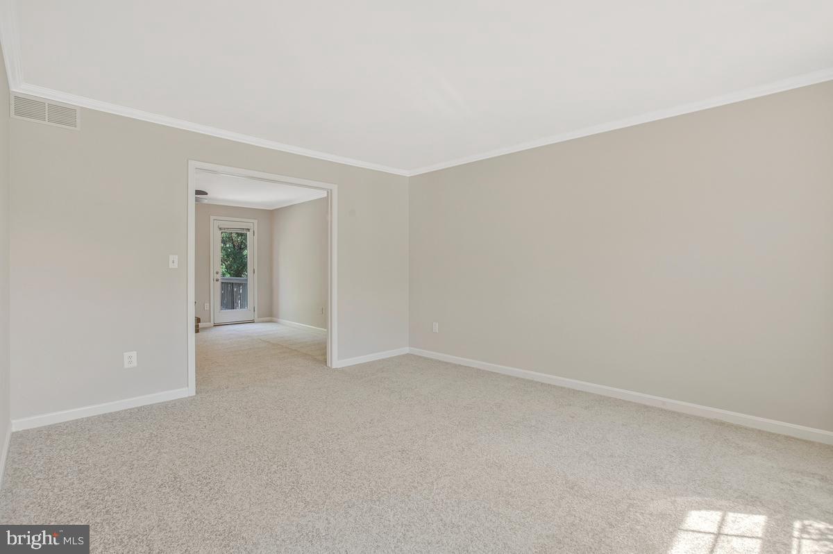 HINES MEADOW - Residential