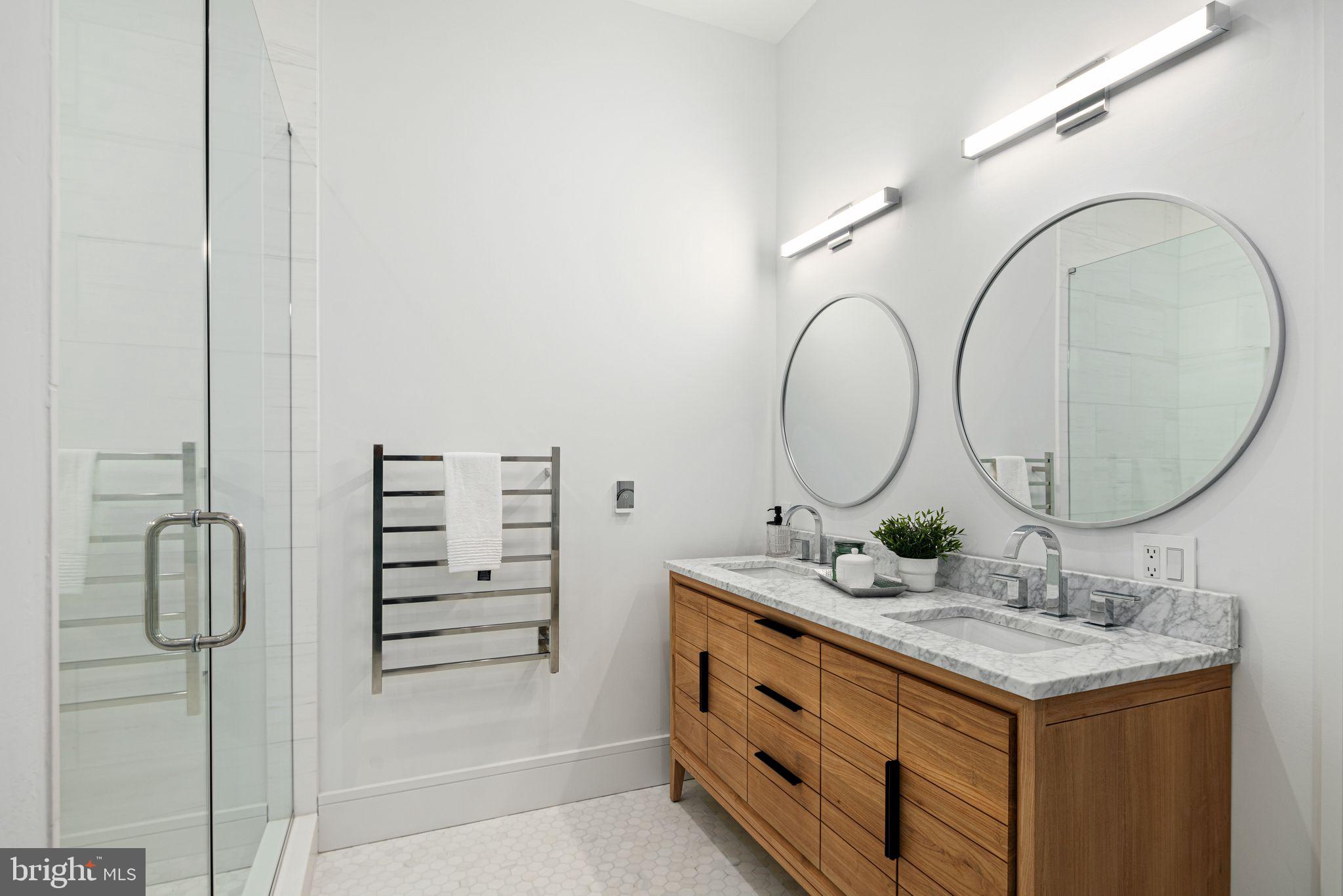 WASHINGTON SQ WEST - Residential